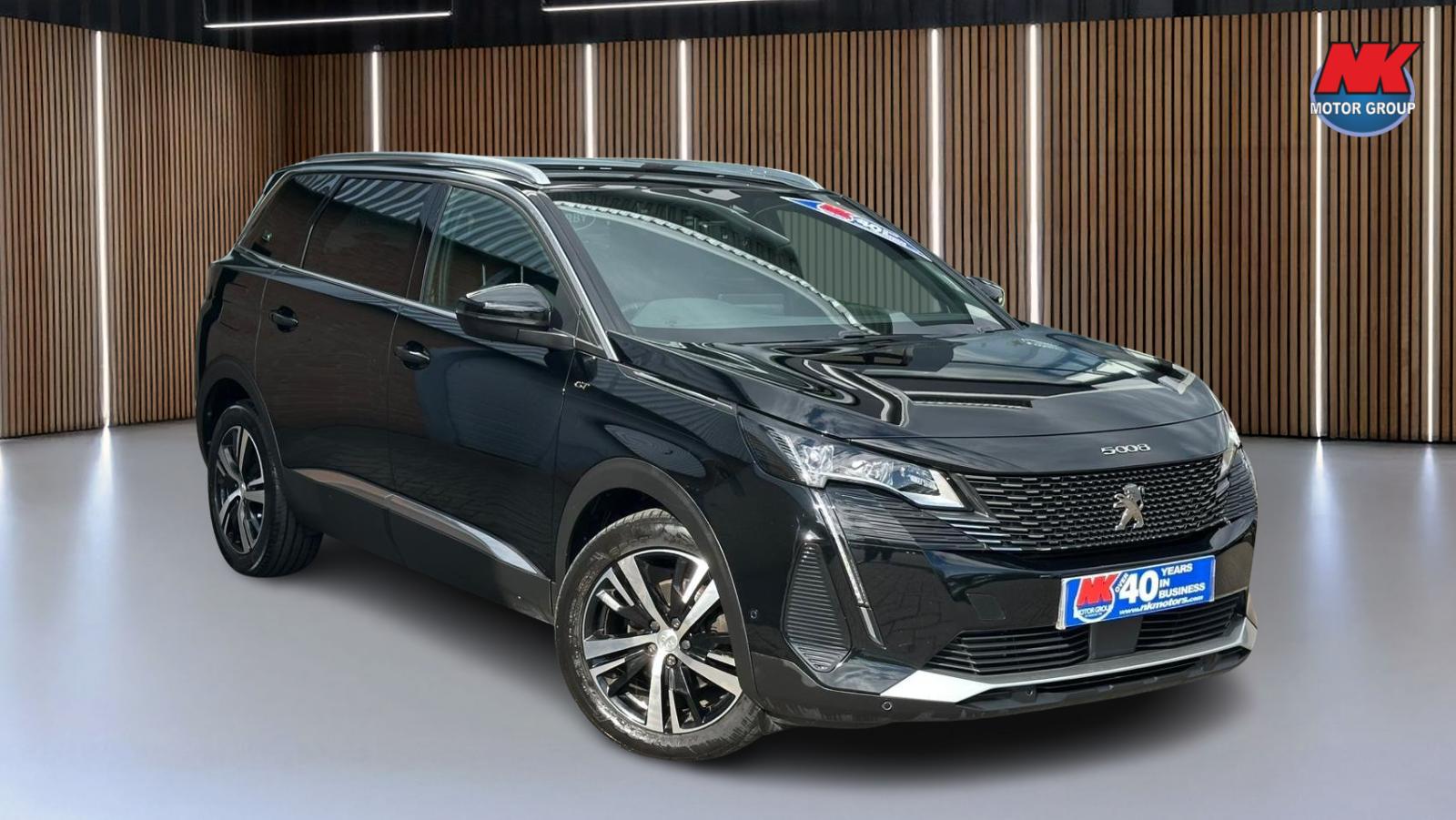 Peugeot 5008 main image