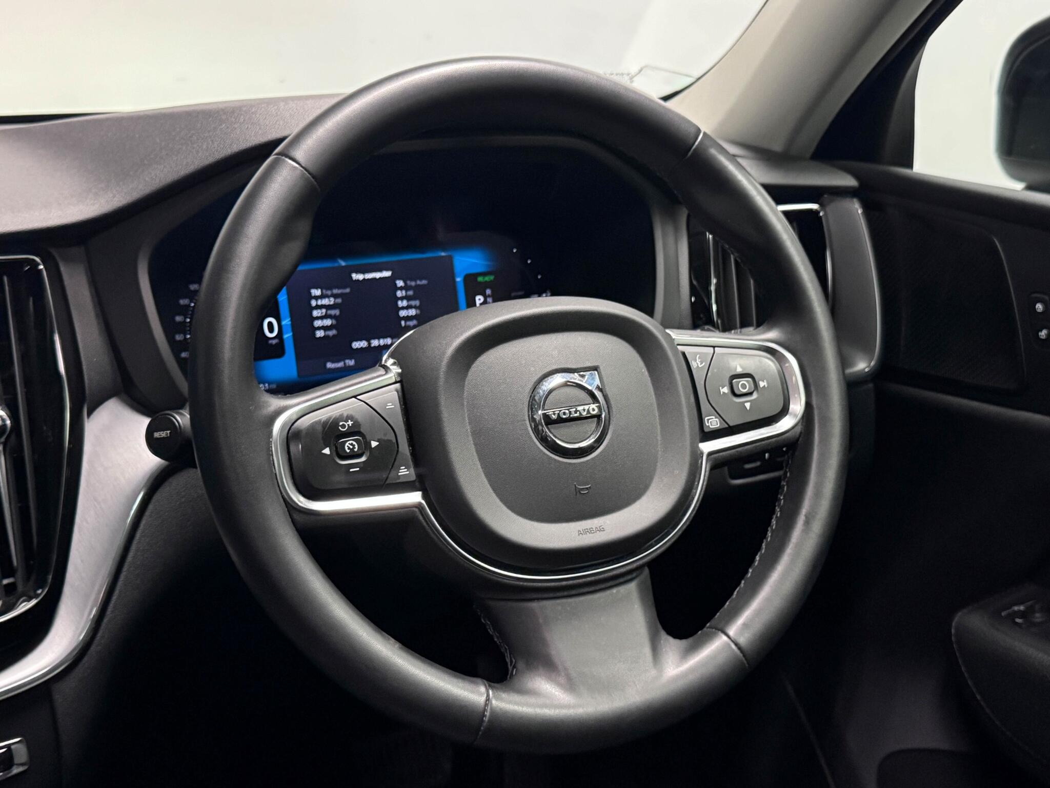Volvo XC60 view 34