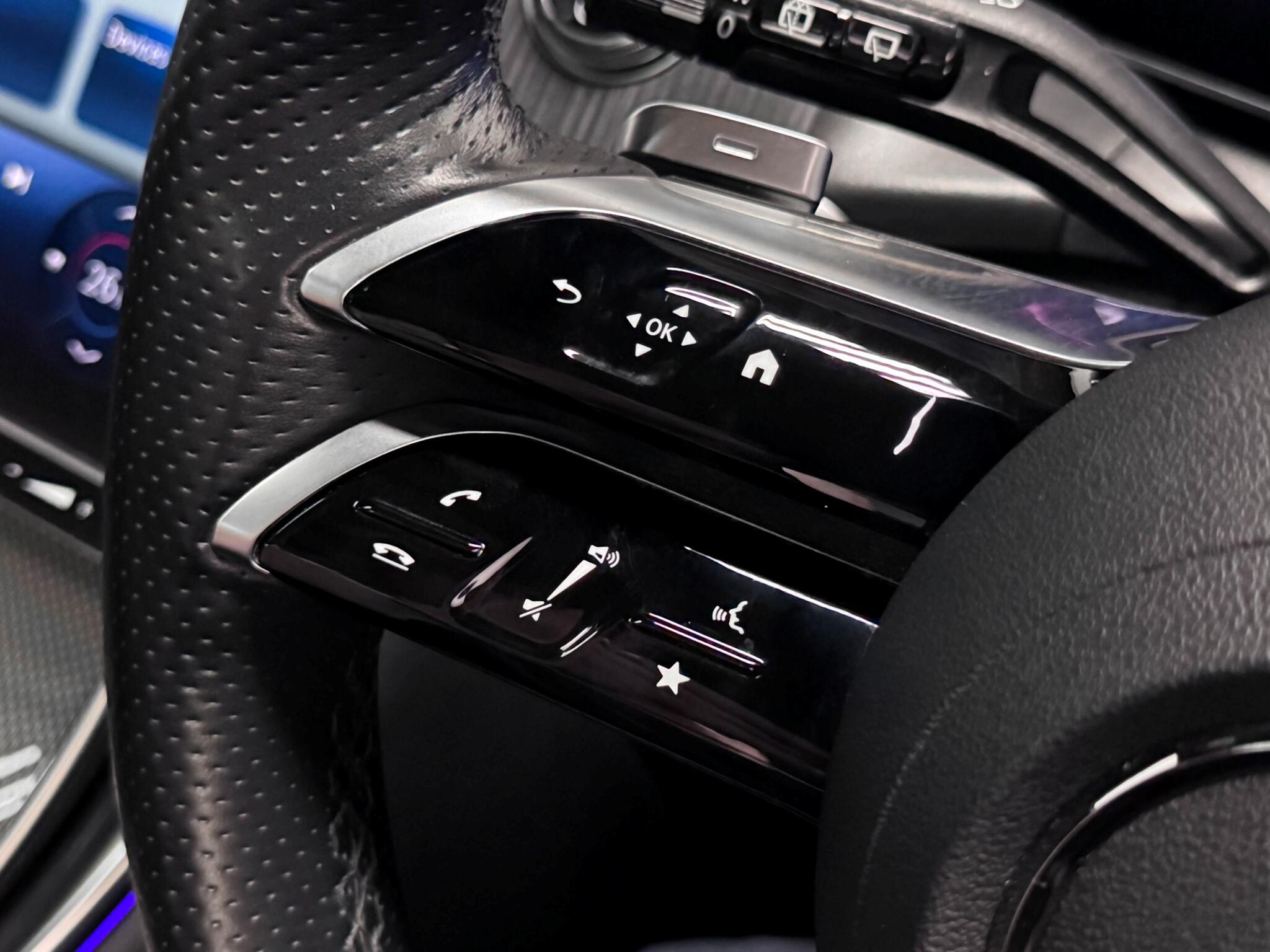 Mercedes-Benz GLC view 17