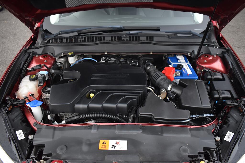 Ford Mondeo view 71