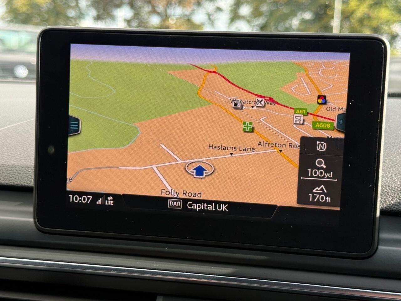 Audi A4 view 11