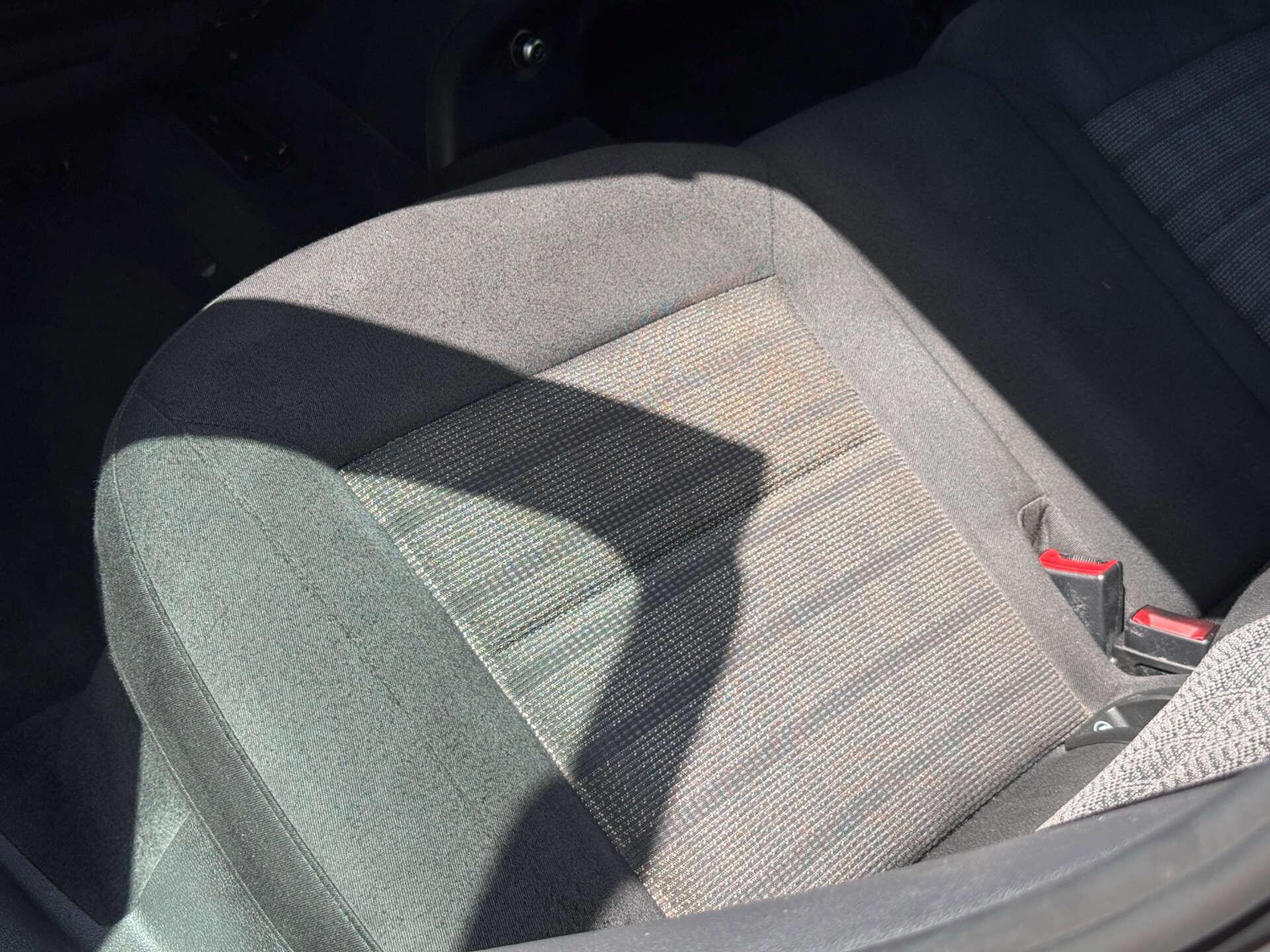 Audi Q3 view 40