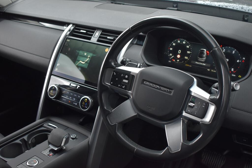 Land Rover Discovery 3 view 10