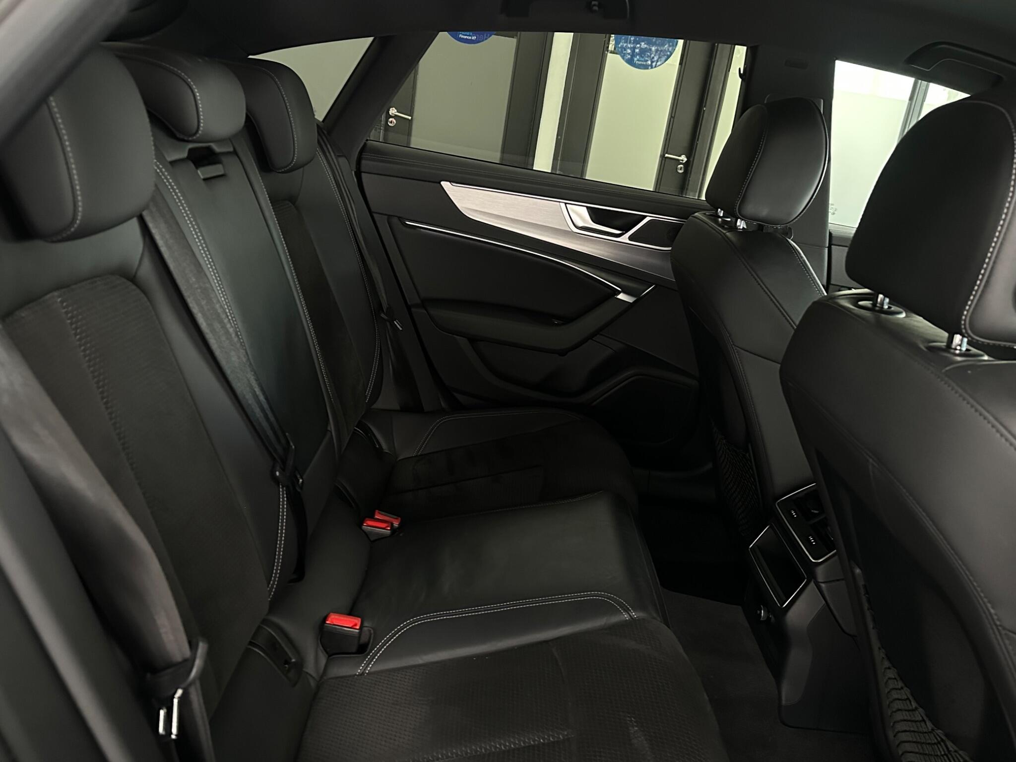 Audi A7 view 24