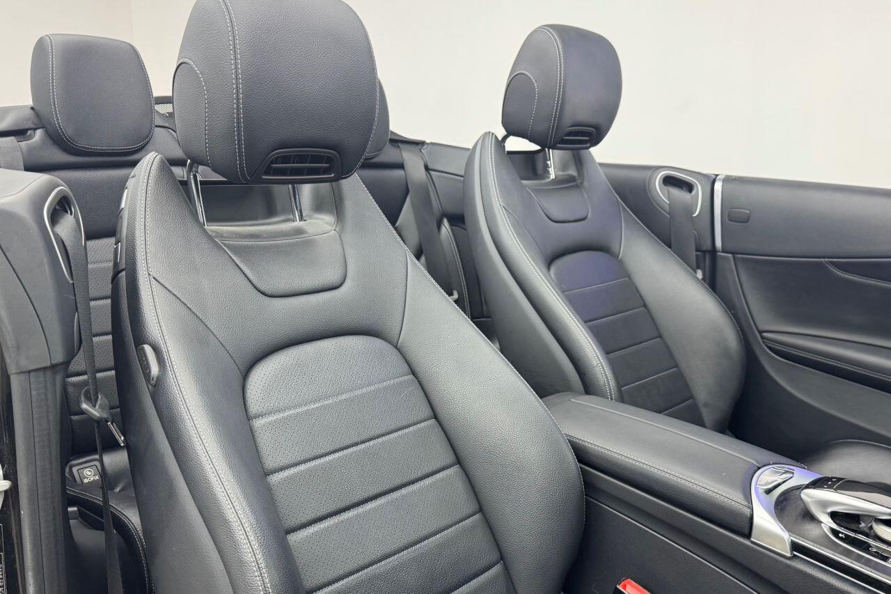 Mercedes-Benz C-Class view 28