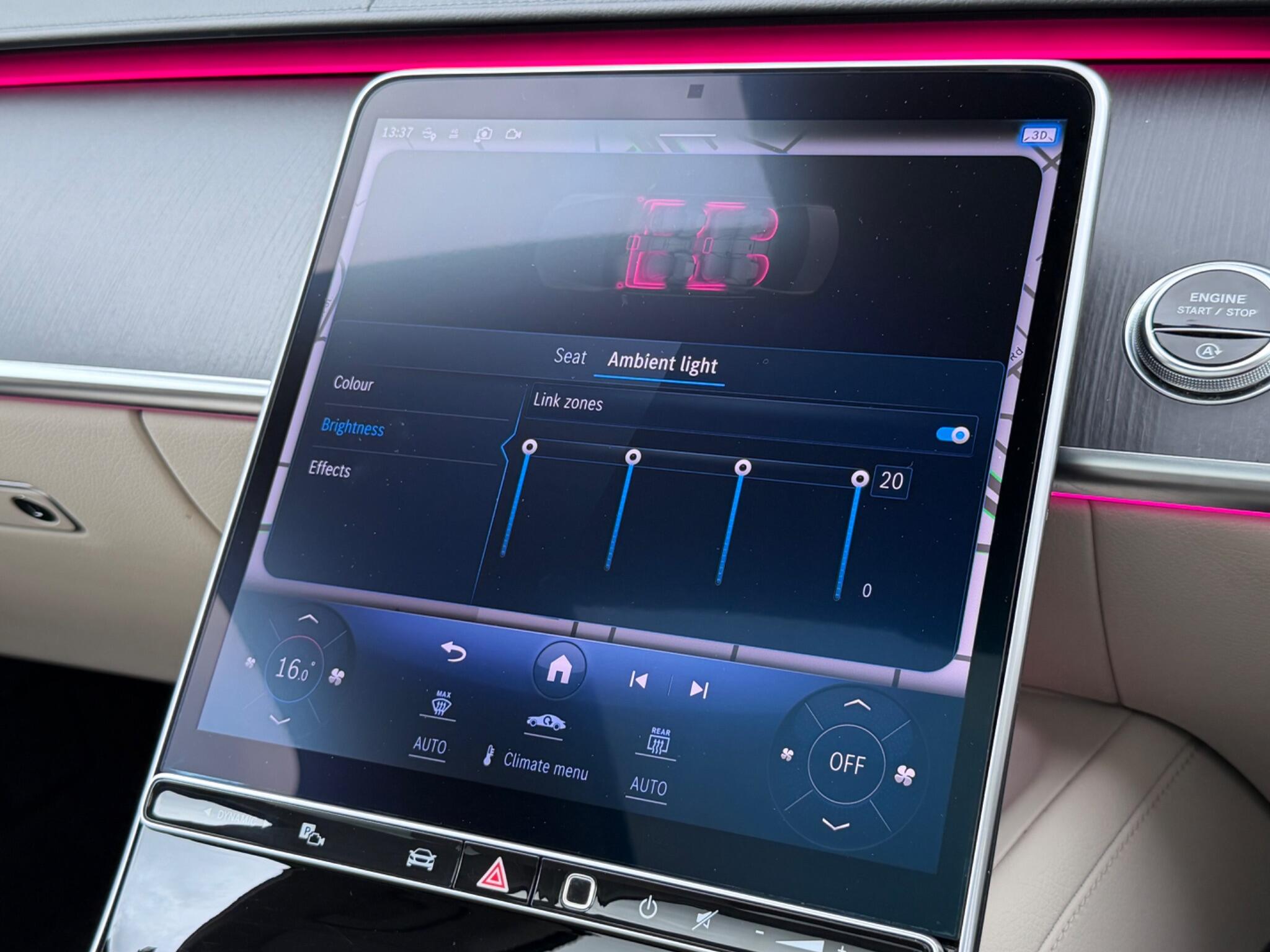 Mercedes-Benz S-Class view 39