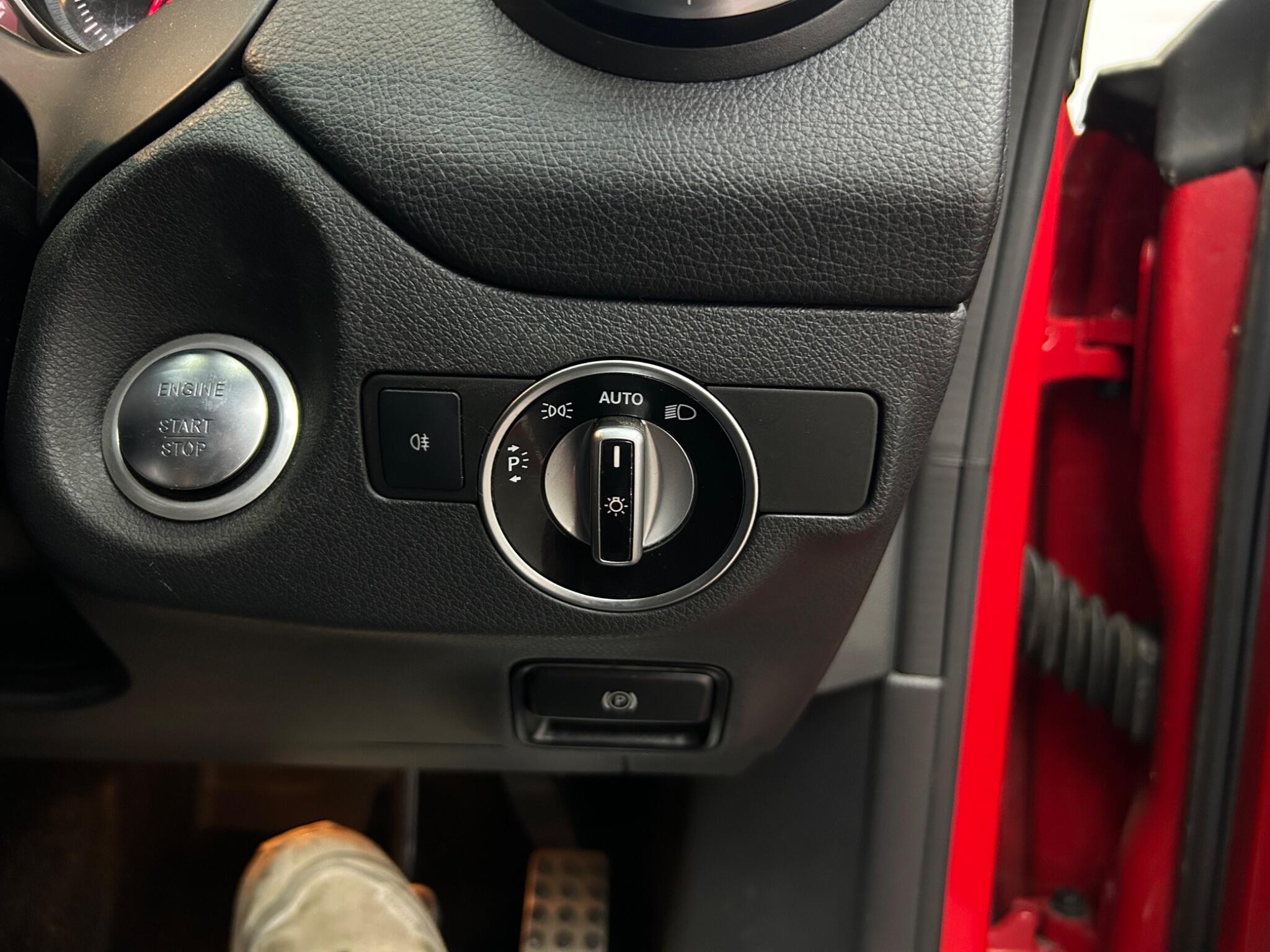 Mercedes-Benz Cla view 22