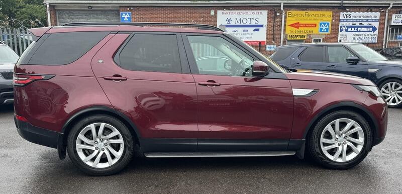 Land Rover Discovery view 8