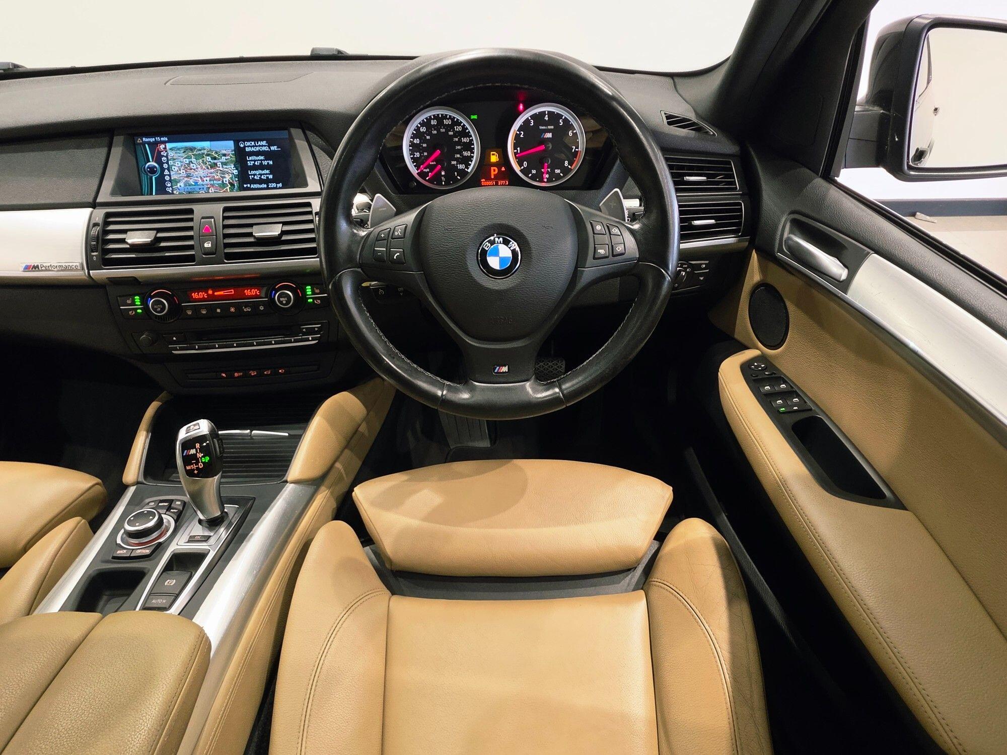 BMW X5 M view 33
