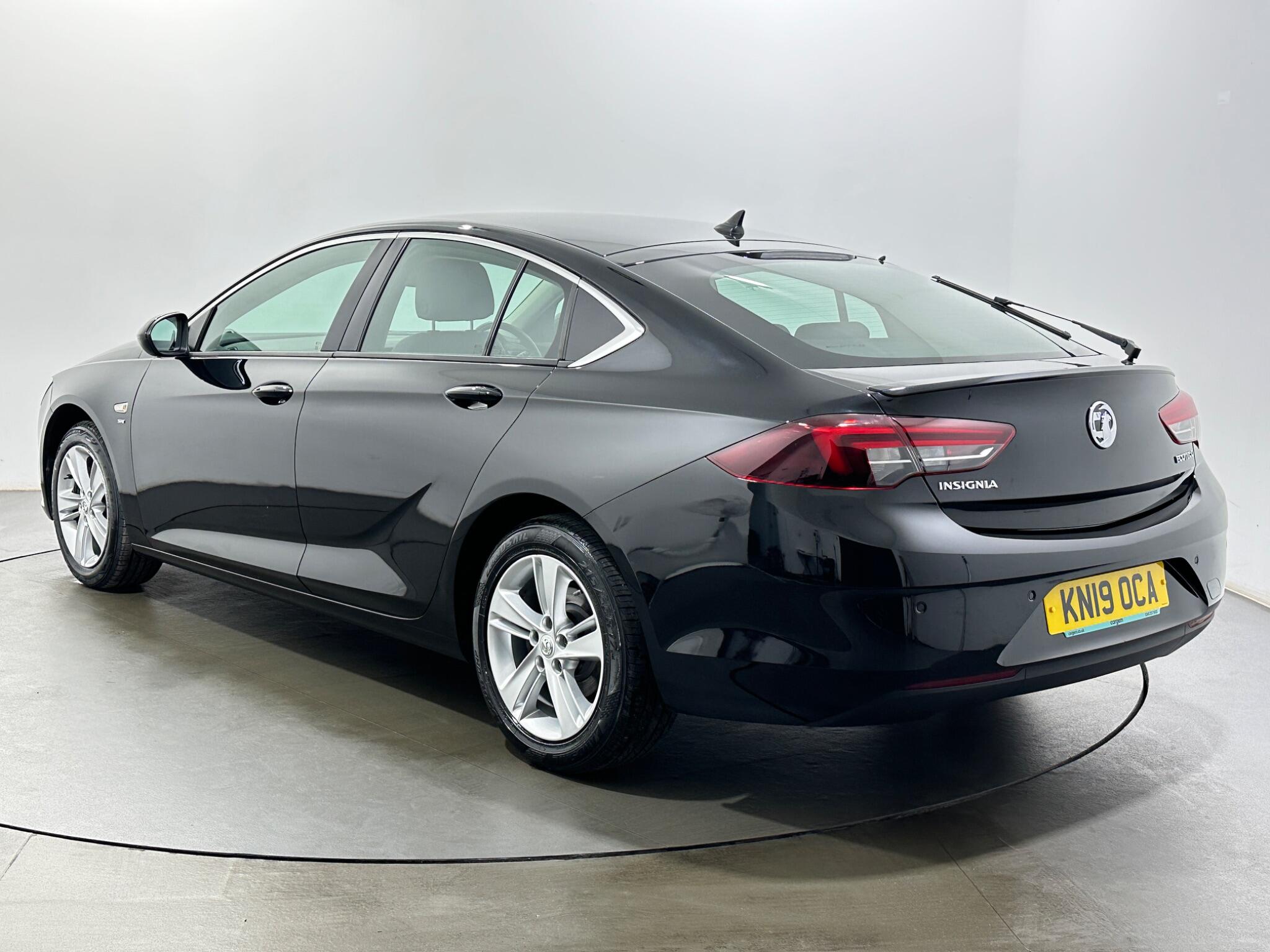 Vauxhall Insignia view 6