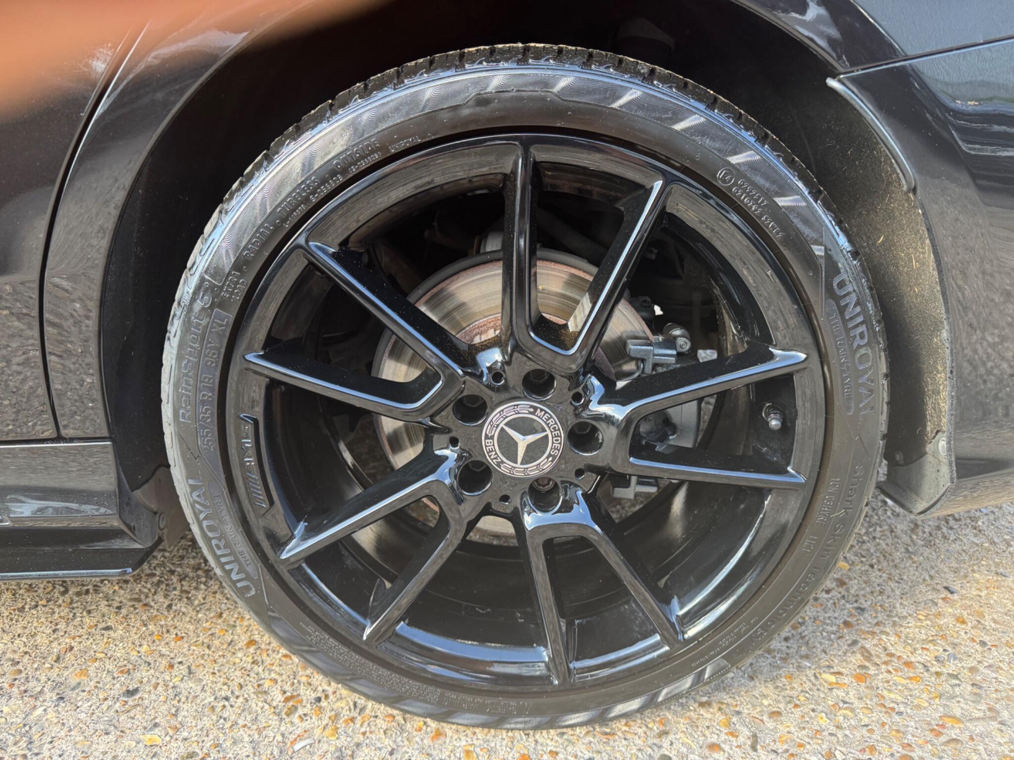 Mercedes-Benz C Class view 35