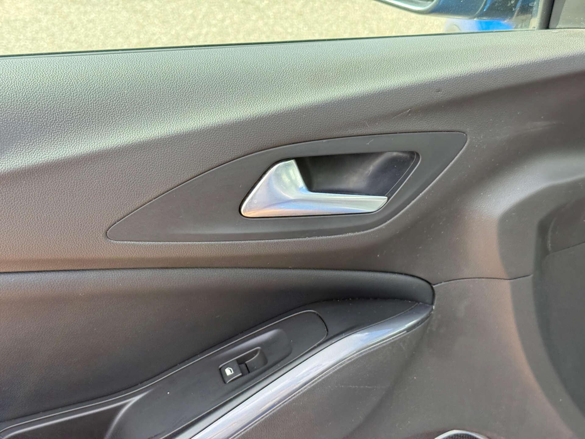 Vauxhall Grandland X view 37