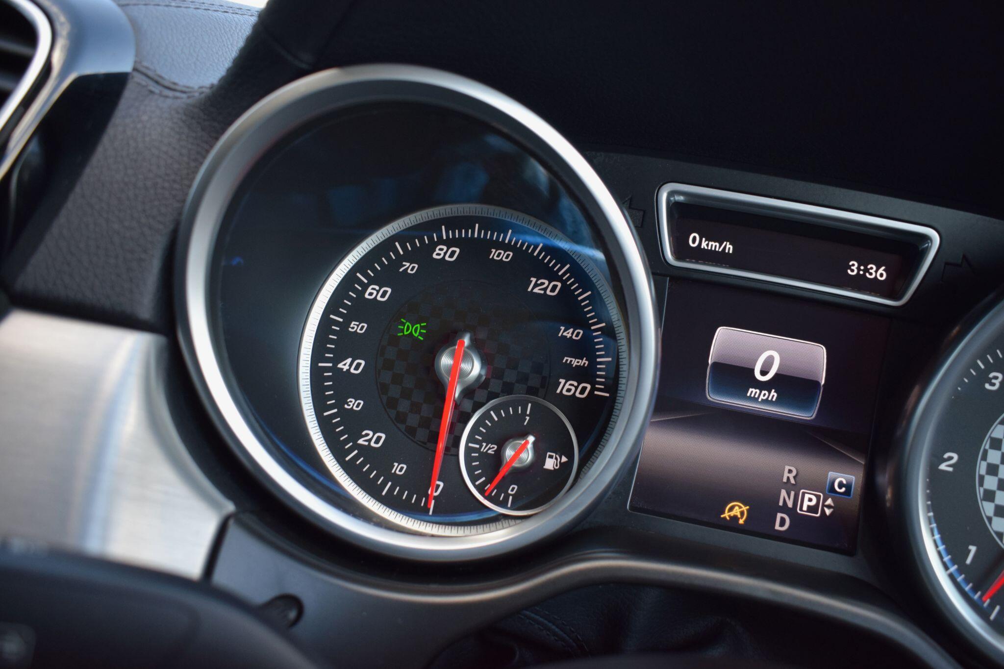 Mercedes-Benz GLE view 22