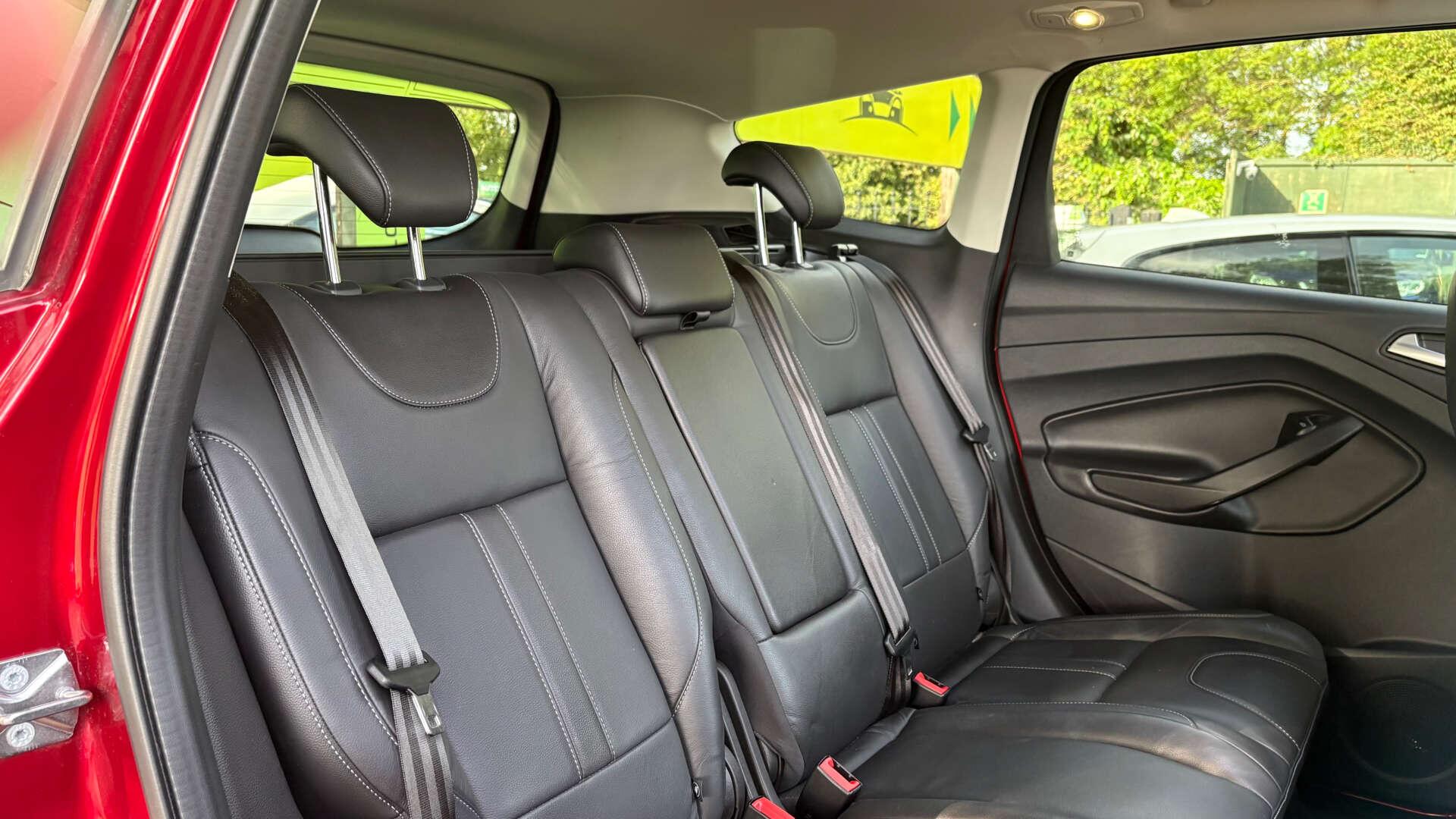 Ford Kuga view 10