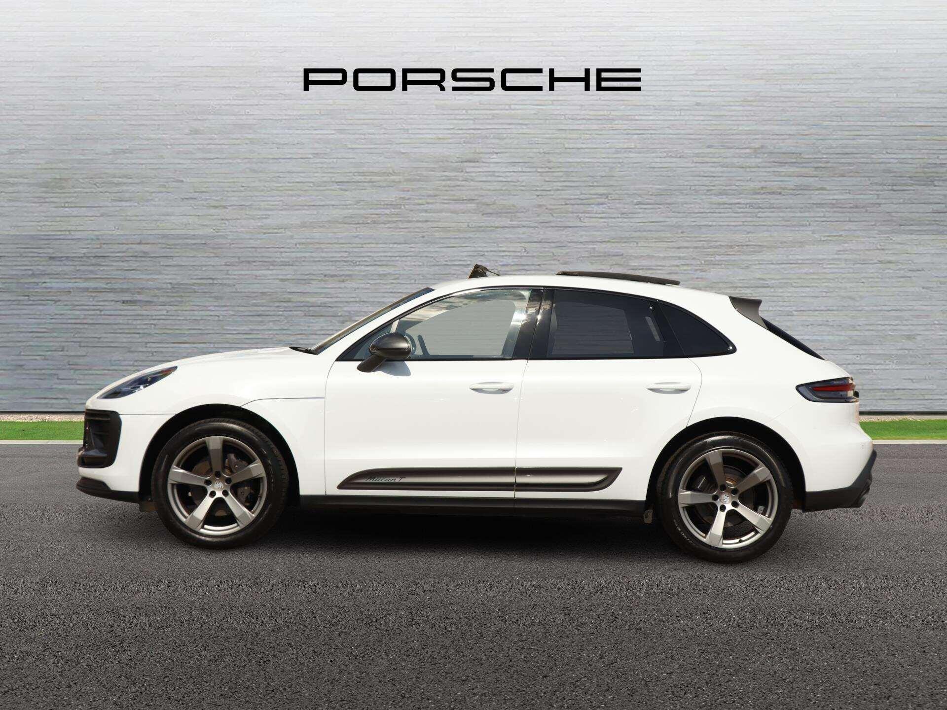 Porsche Macan view 6