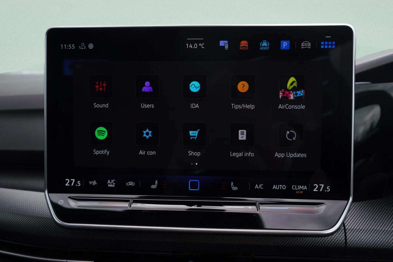 Volkswagen Golf view 32