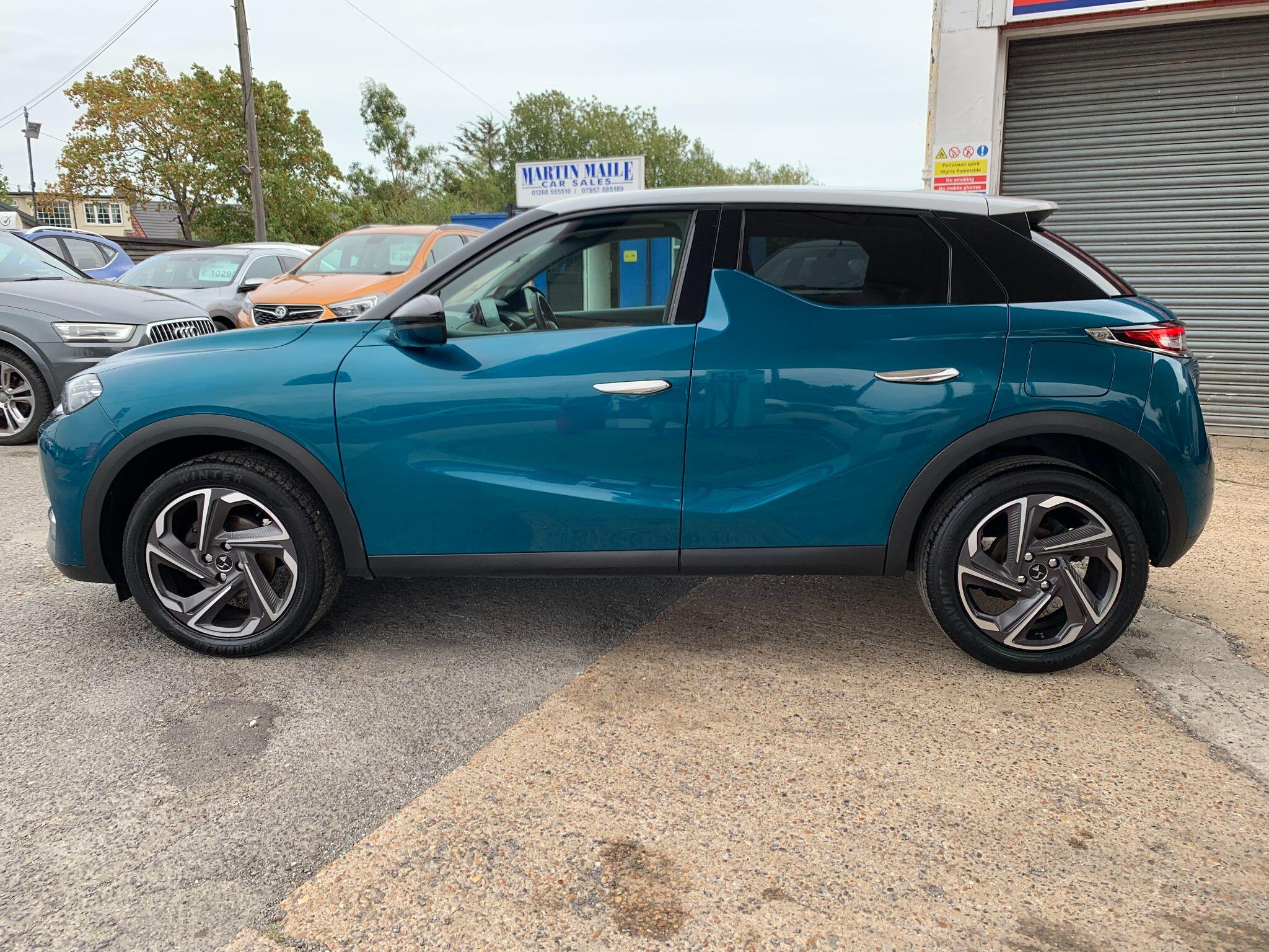 DS Automobiles DS 3 Crossback view 3
