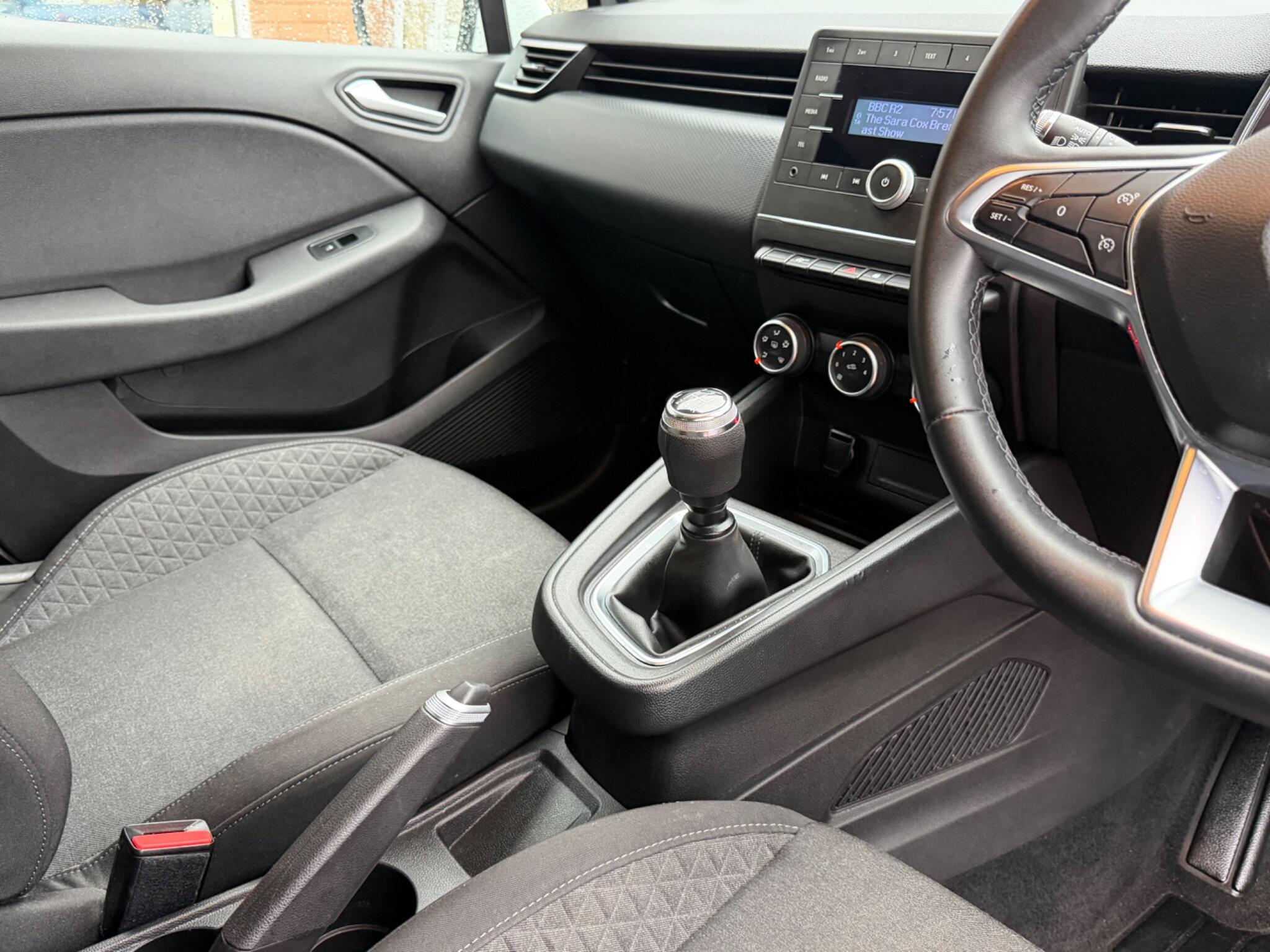 Renault Clio view 8