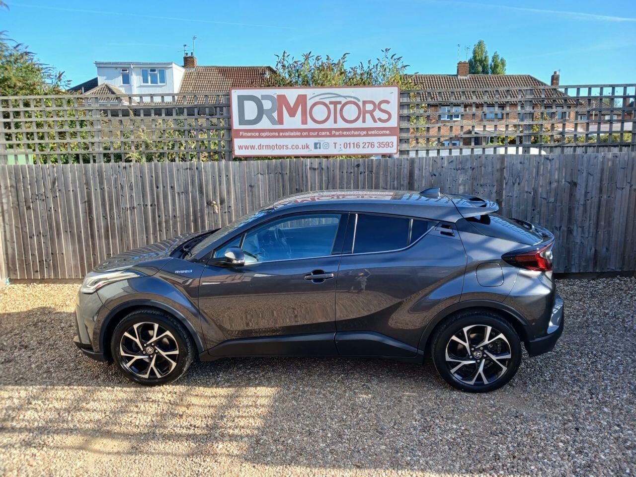 Toyota C-HR view 8