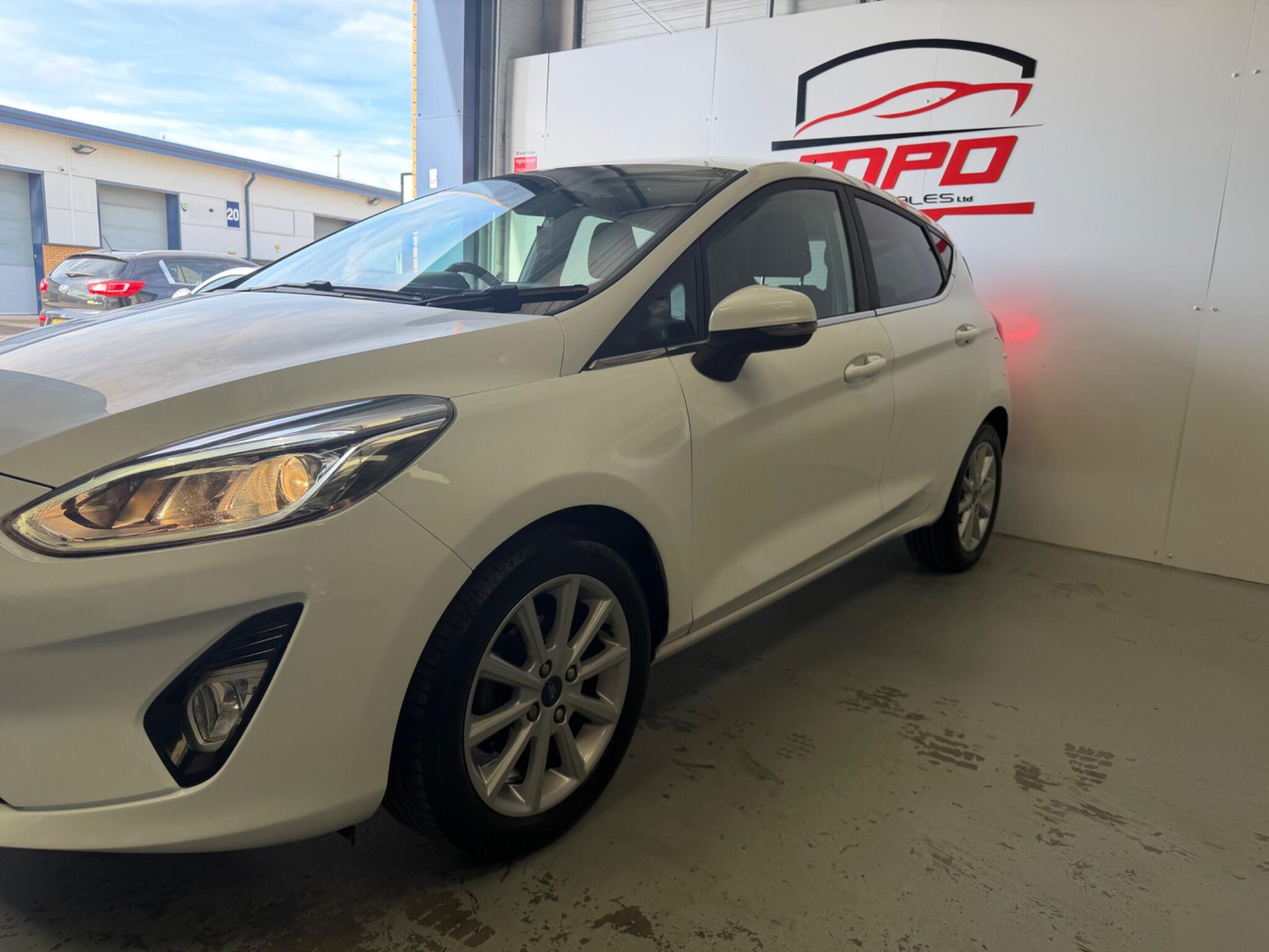 Ford Fiesta view 77