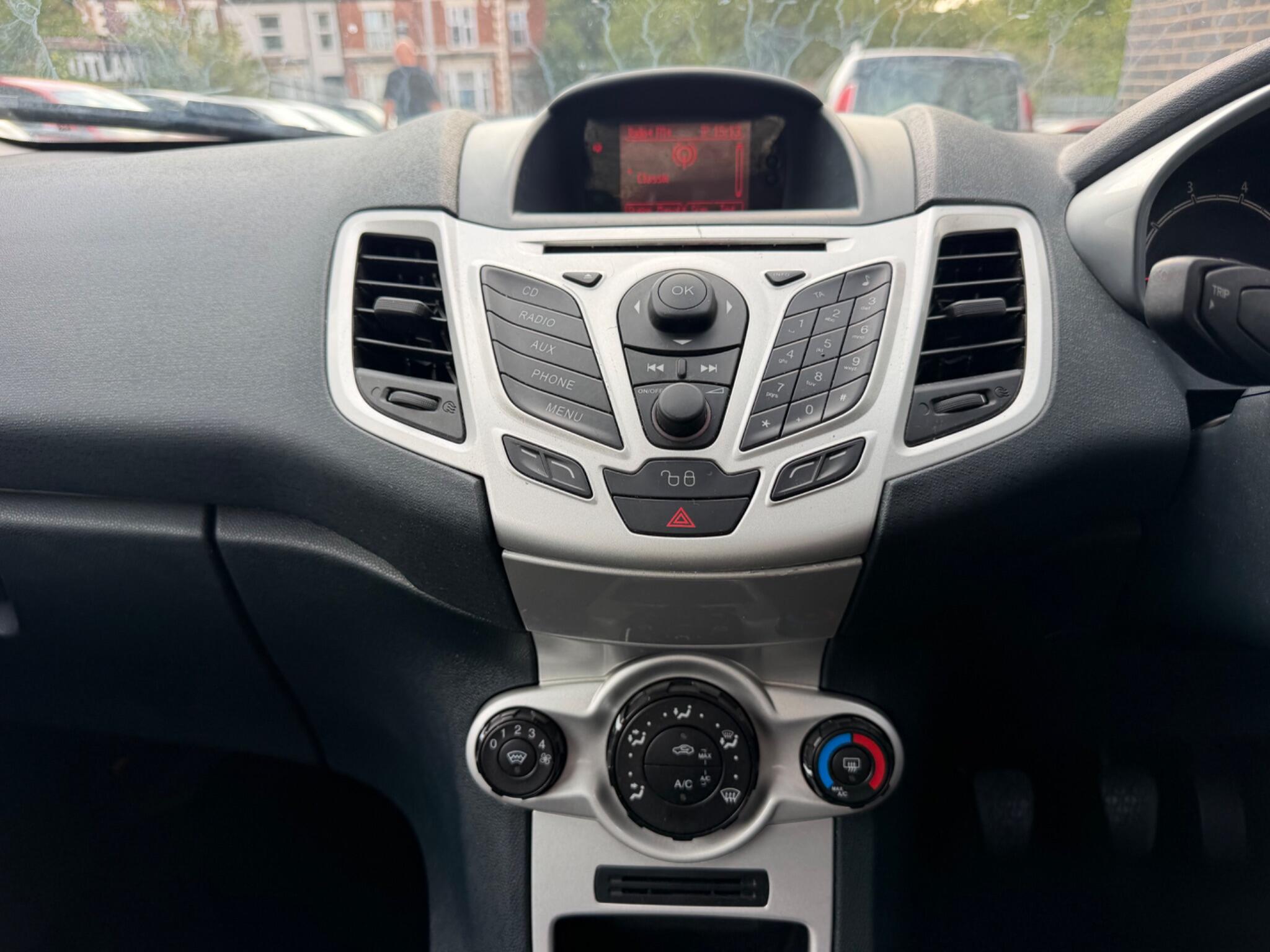 Ford Fiesta view 26