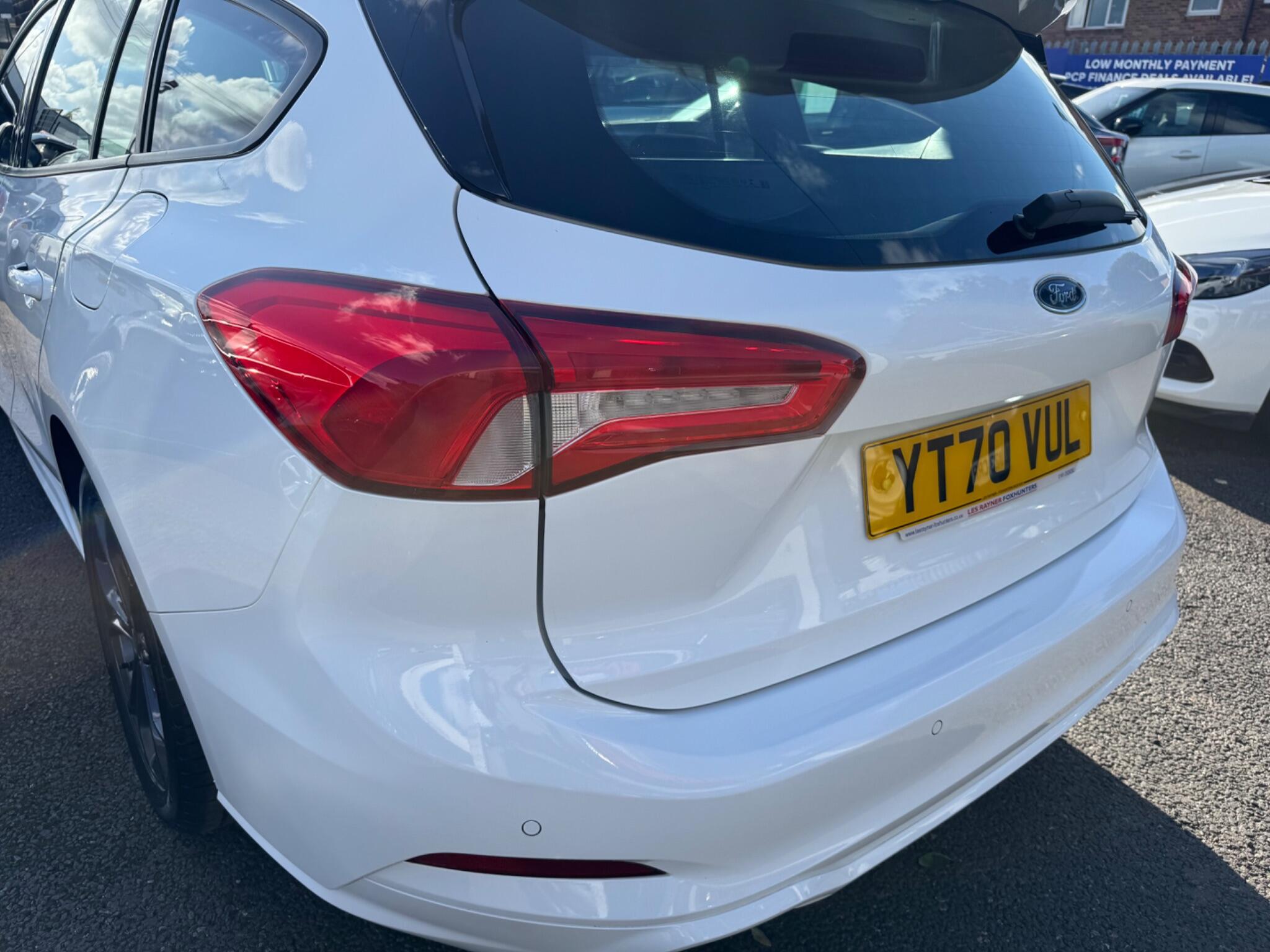 Ford Focus view 38