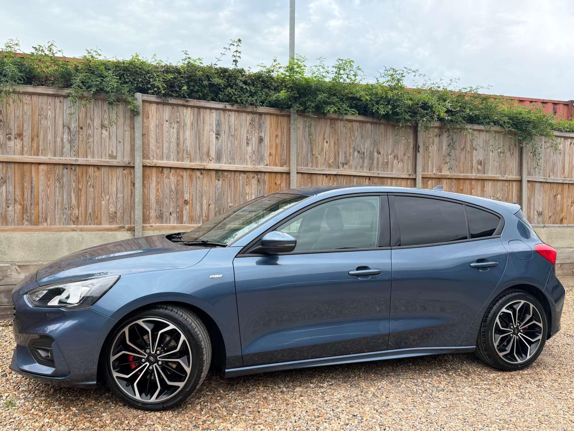 Ford Focus view 5