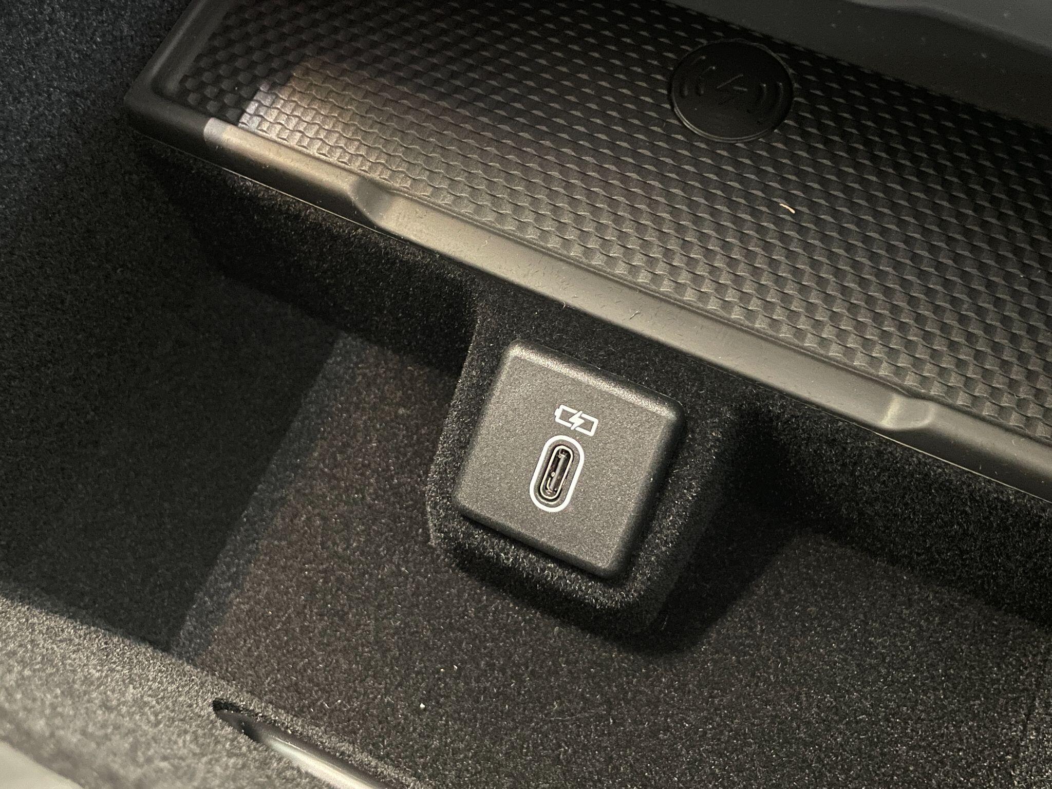 Land Rover Range Rover view 13