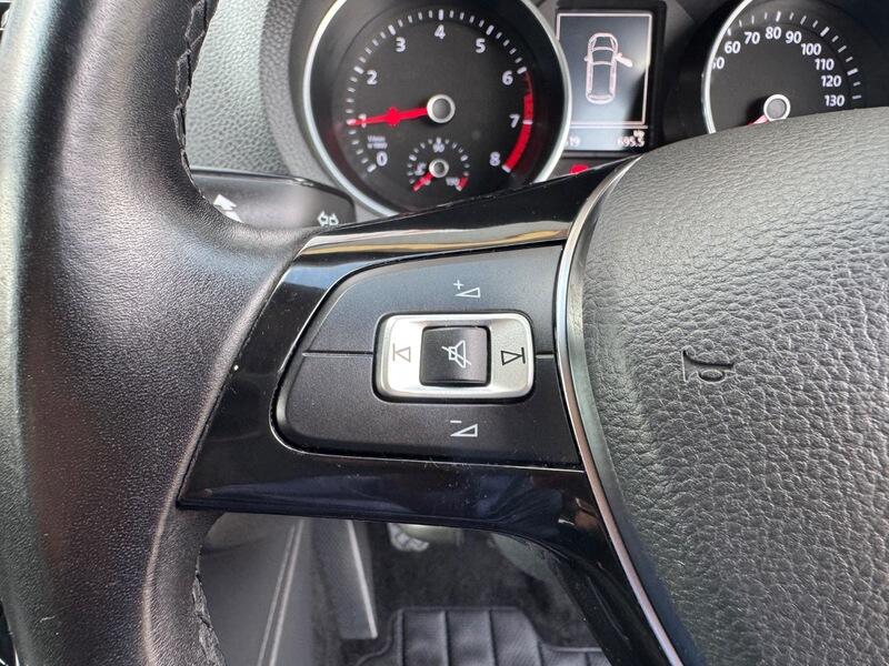 Volkswagen Polo view 33