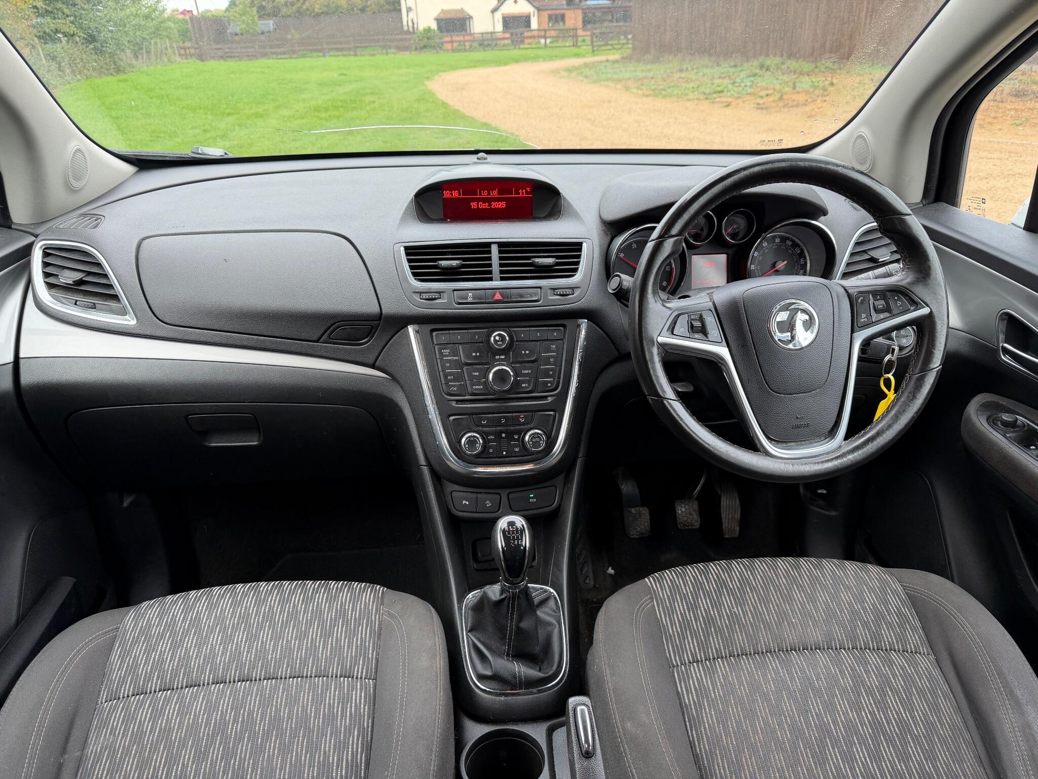 2014 Vauxhall Mokka 1.7 CDTi Exclusiv 4WD Euro 5 (s/s) 5dr image 19