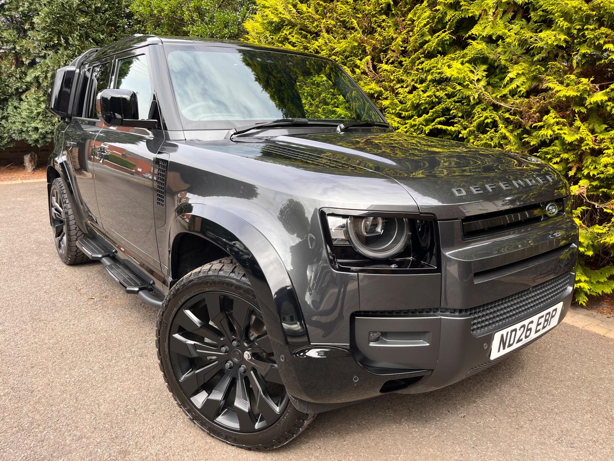Land Rover Defender view 22