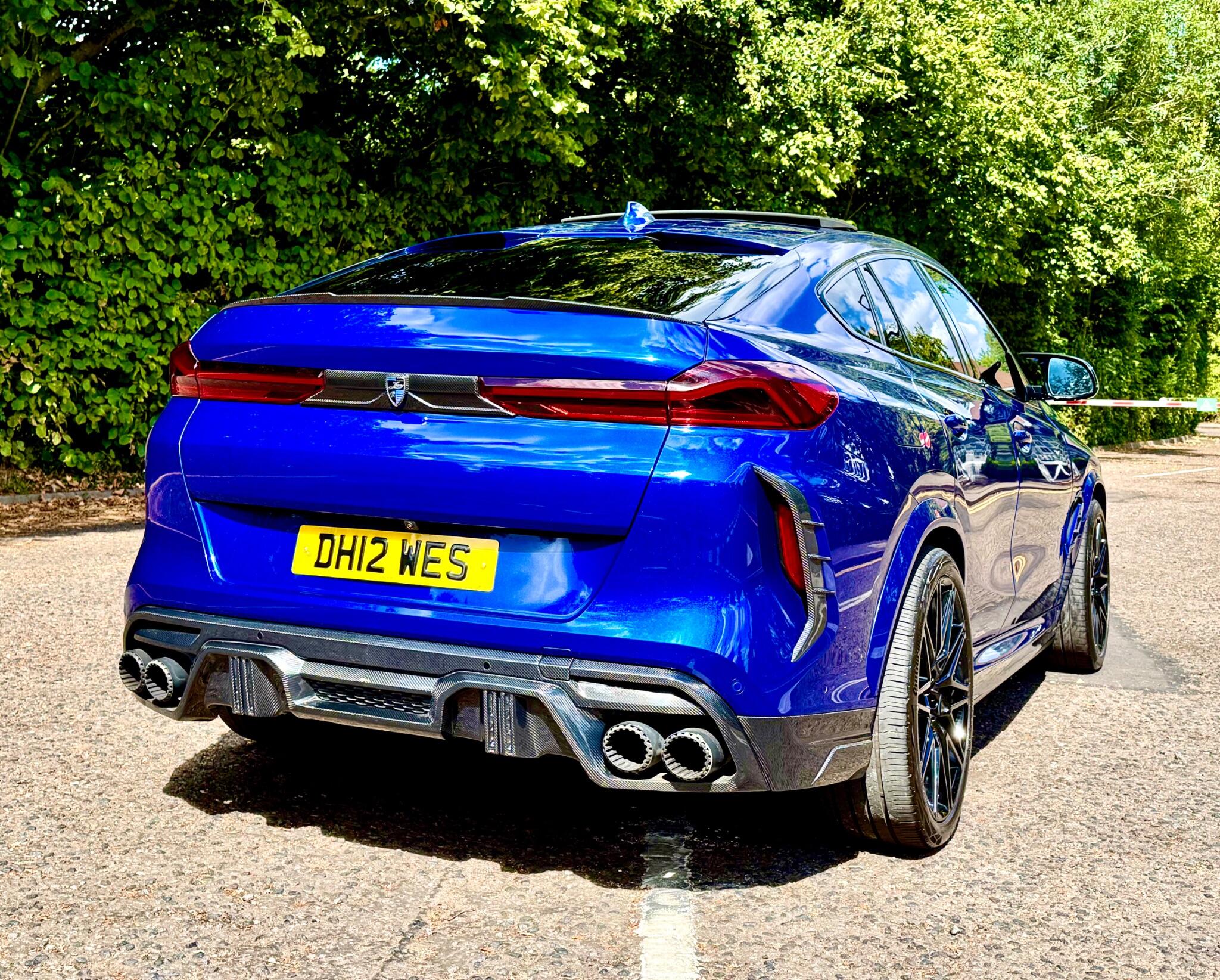 BMW X6 M view 4