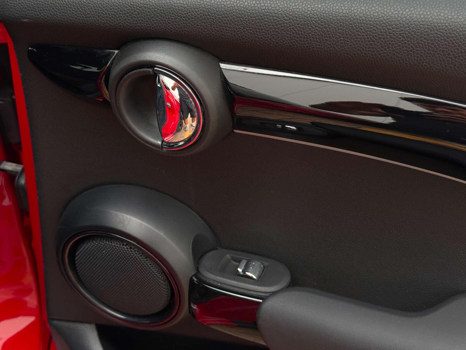 Mini Cooper view 29