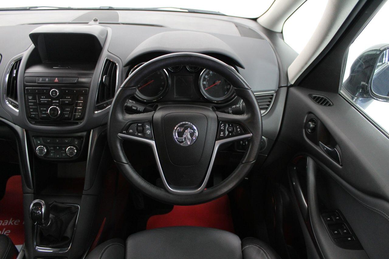 Vauxhall Zafira Tourer view 45