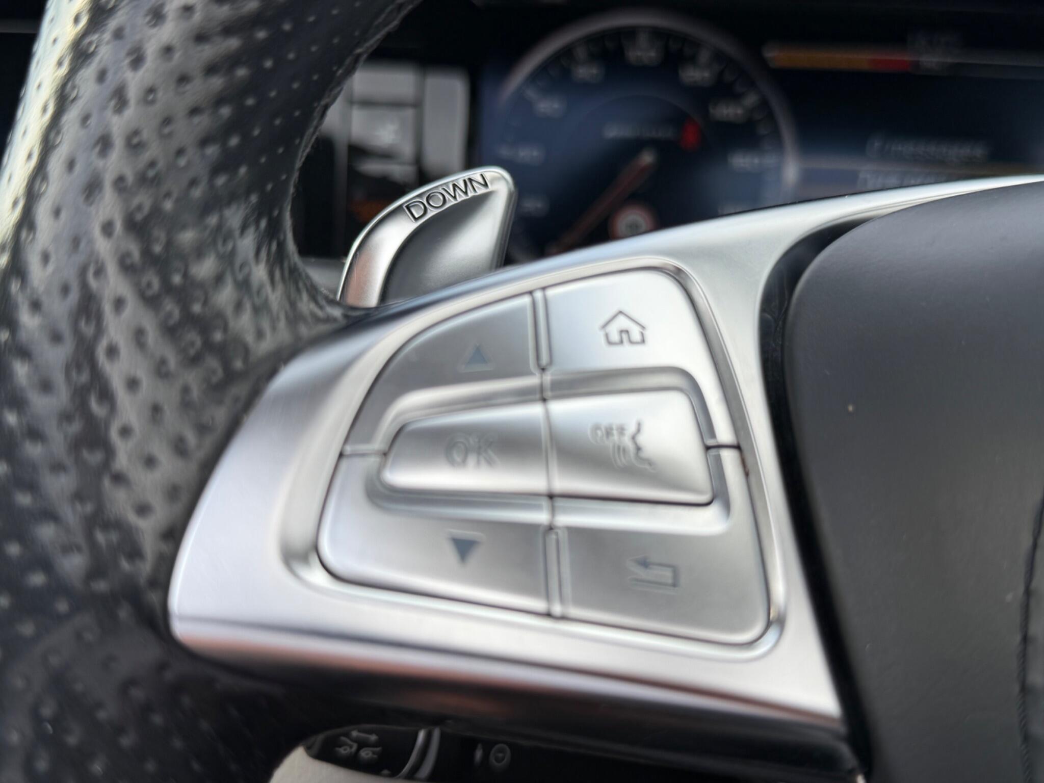 Mercedes-Benz S Class view 26