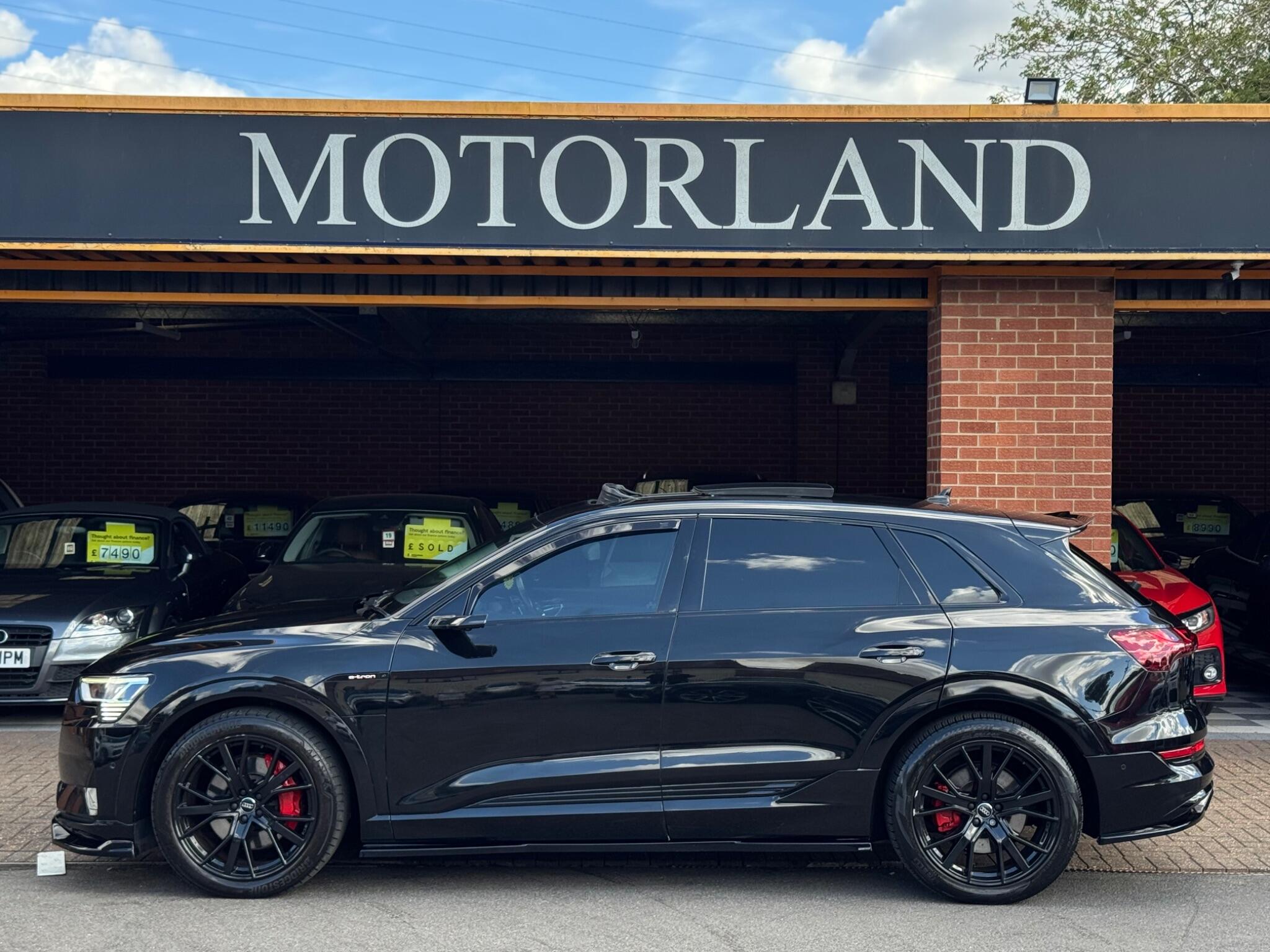 Audi E-Tron view 6