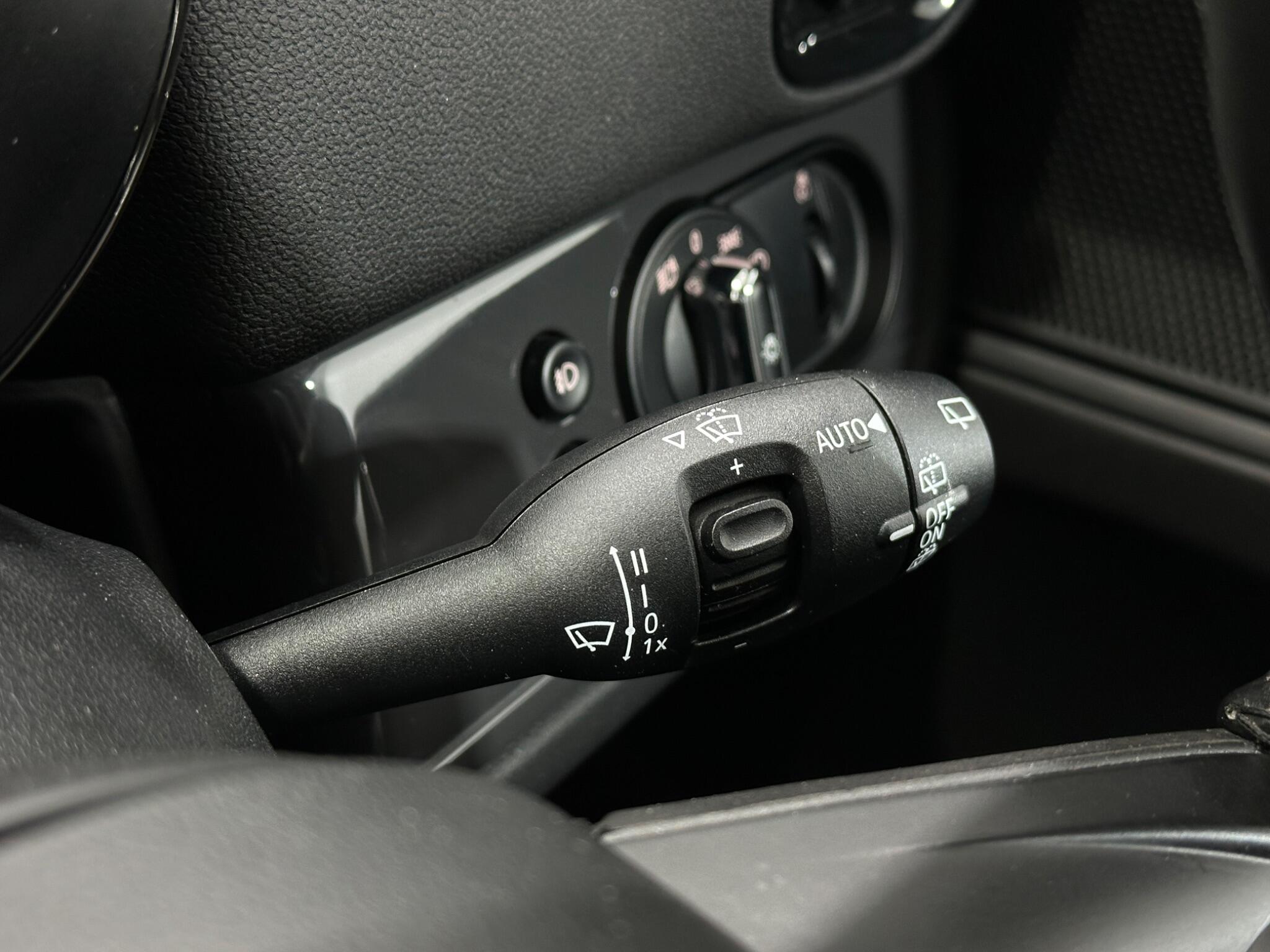 Mini Countryman view 17