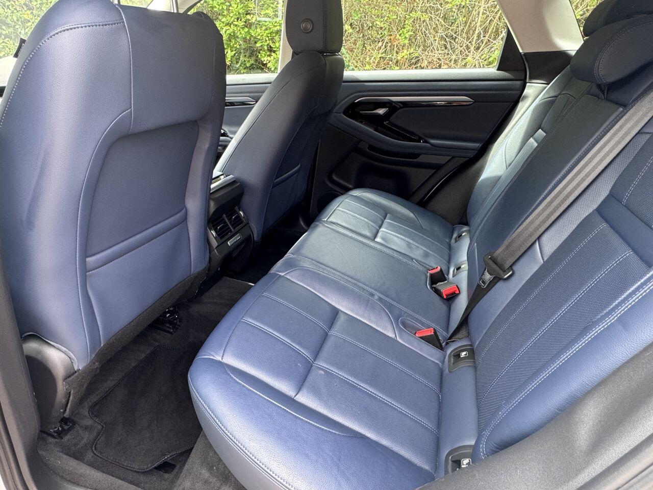 Land Rover Range Rover Evoque view 18