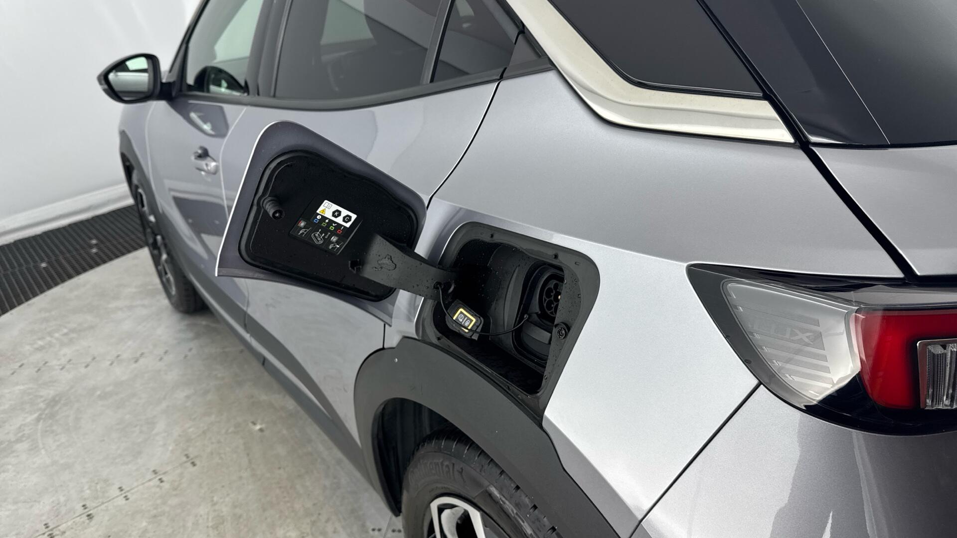 Vauxhall Mokka Electric view 24