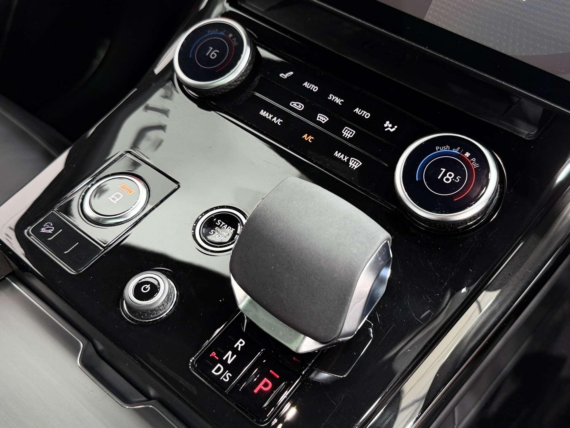 Land Rover Range Rover Sport view 46