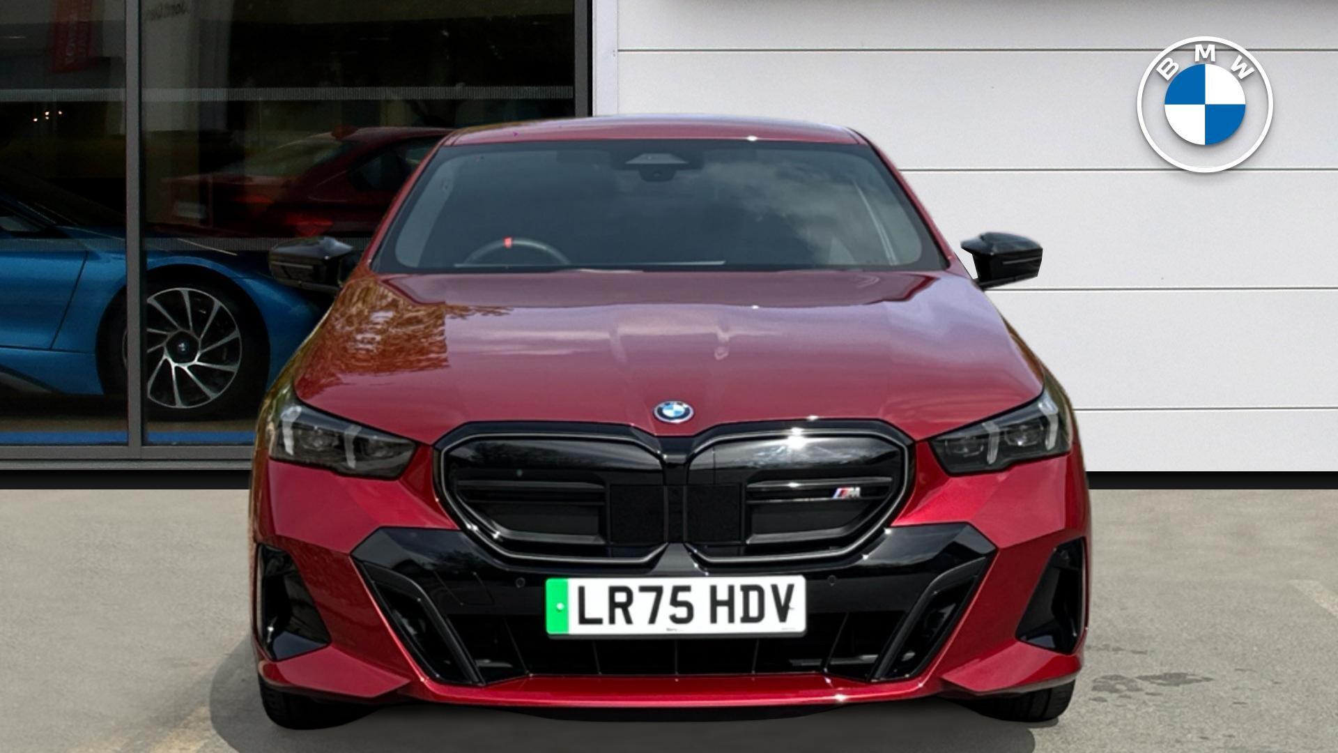 BMW i5 view 16