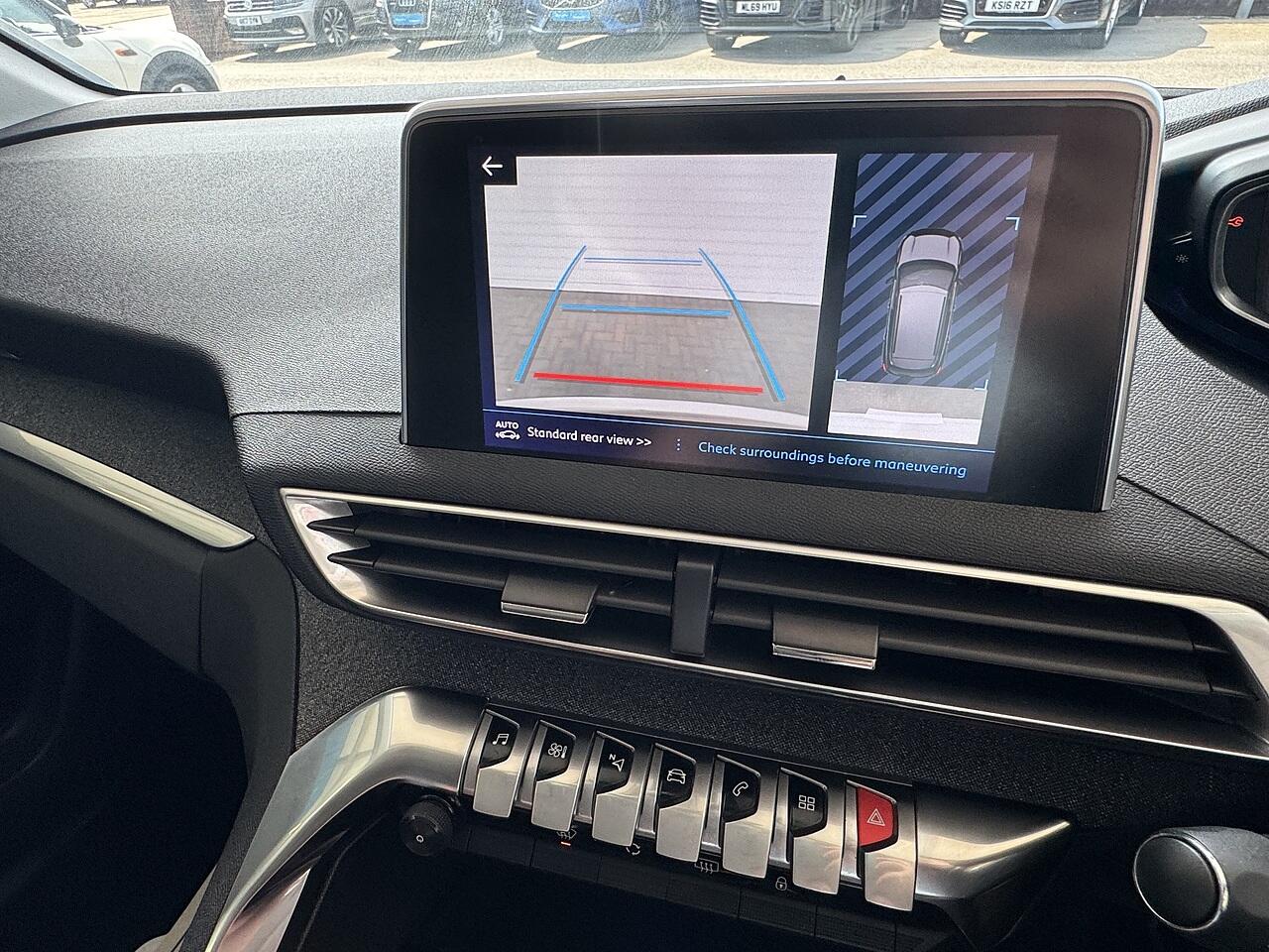 Peugeot 3008 view 18