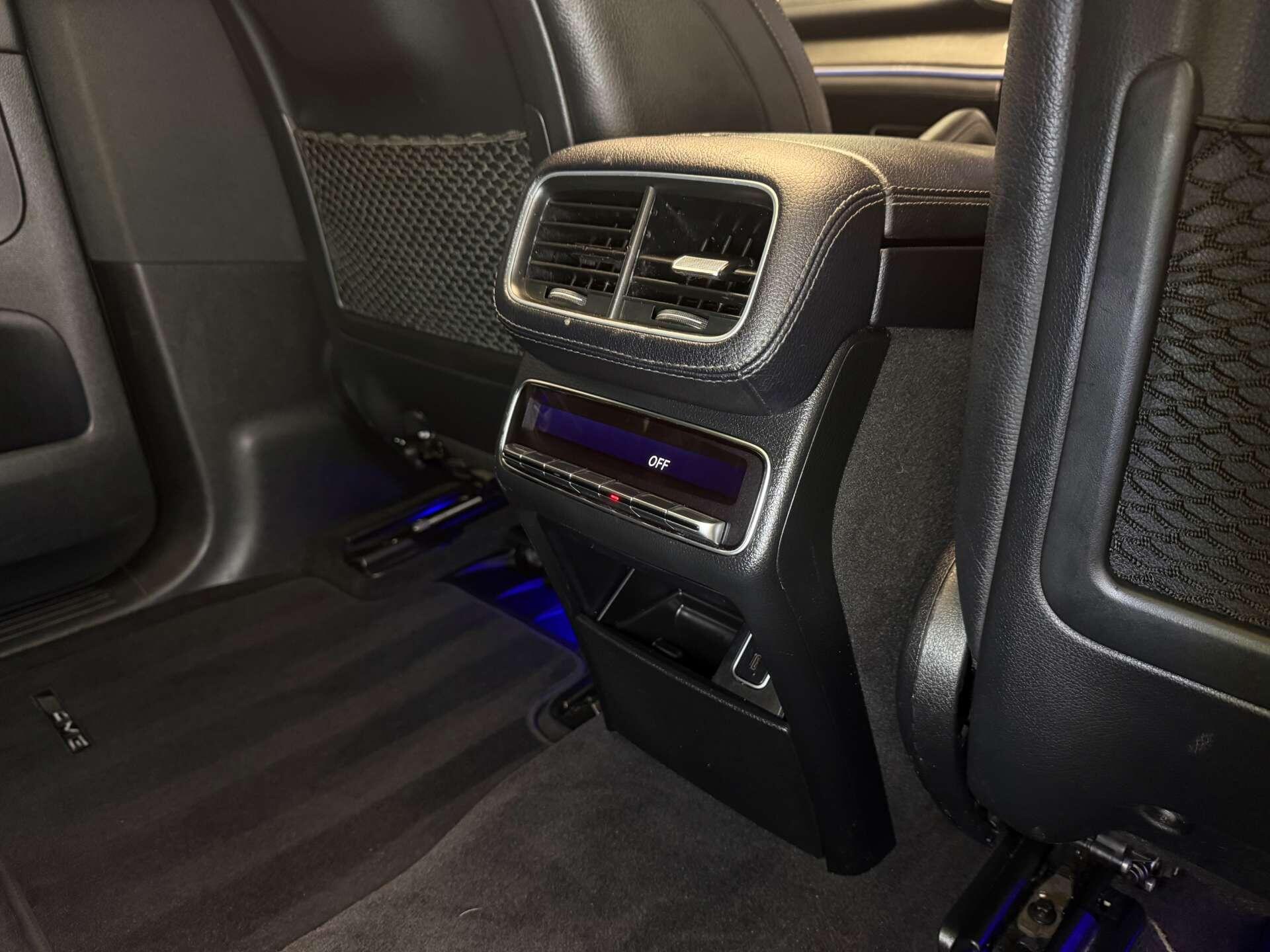 Mercedes-Benz Gle view 22