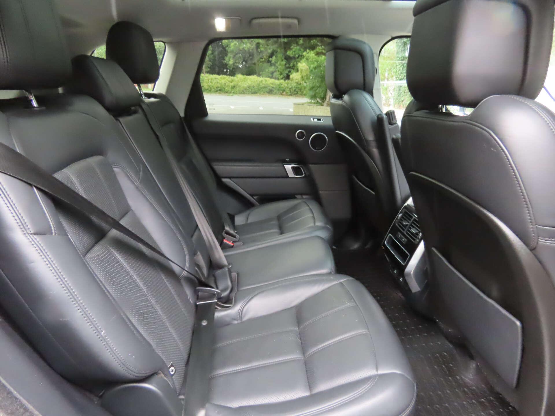 Land Rover Range Rover Sport view 9