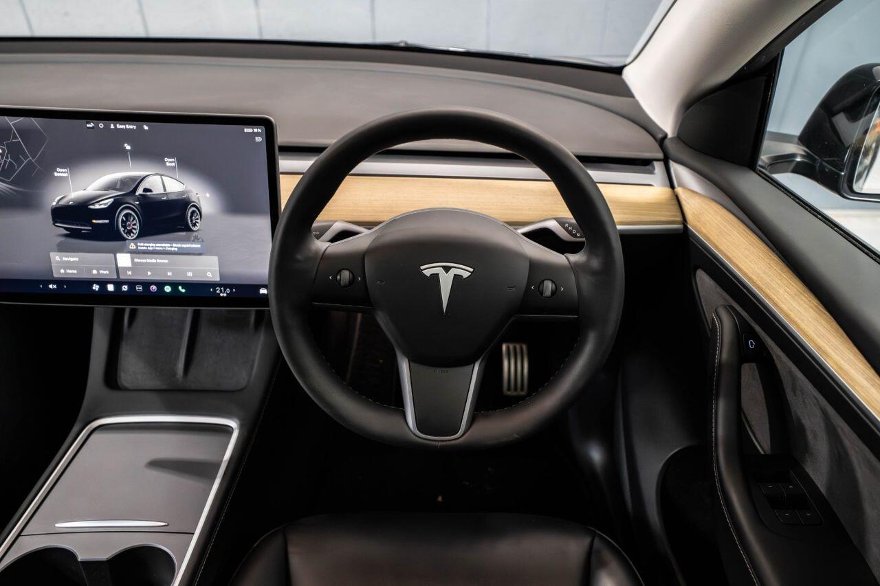 Tesla Model Y view 26