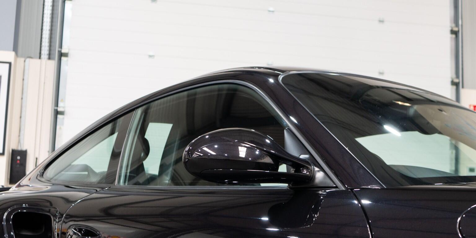 Porsche 911 view 48