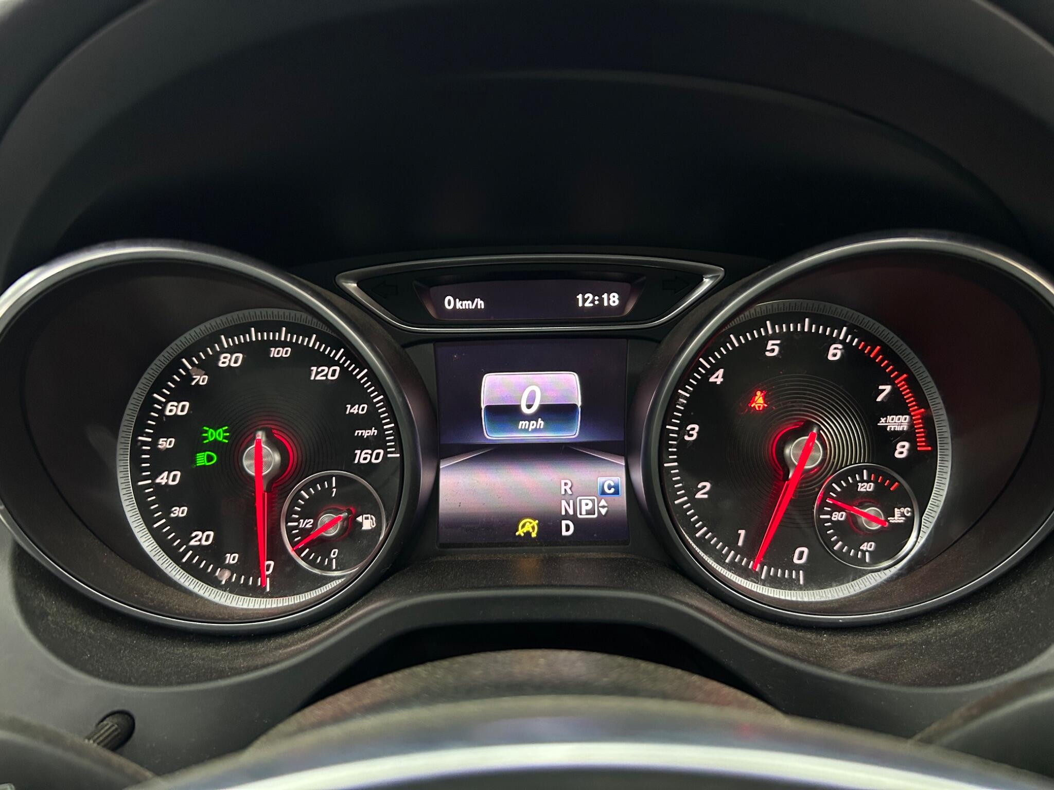 Mercedes-Benz Cla view 38