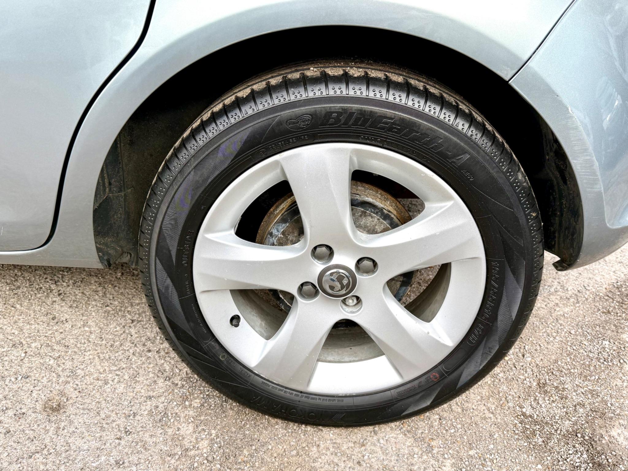 2014 Vauxhall Corsa 1.4 16V SXi Euro 5 5dr (A/C) • 47,485 miles image 36