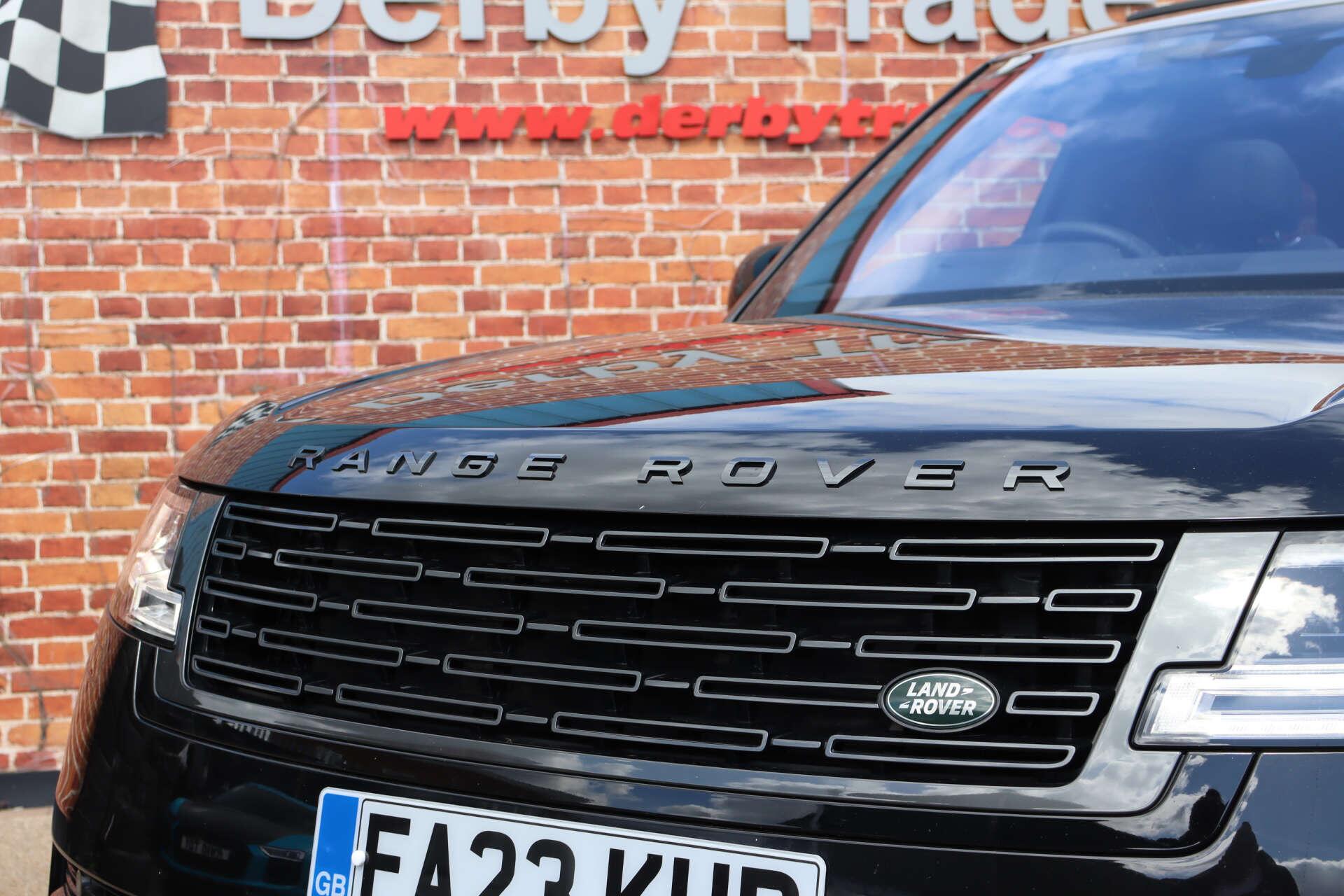 Land Rover Range Rover view 14