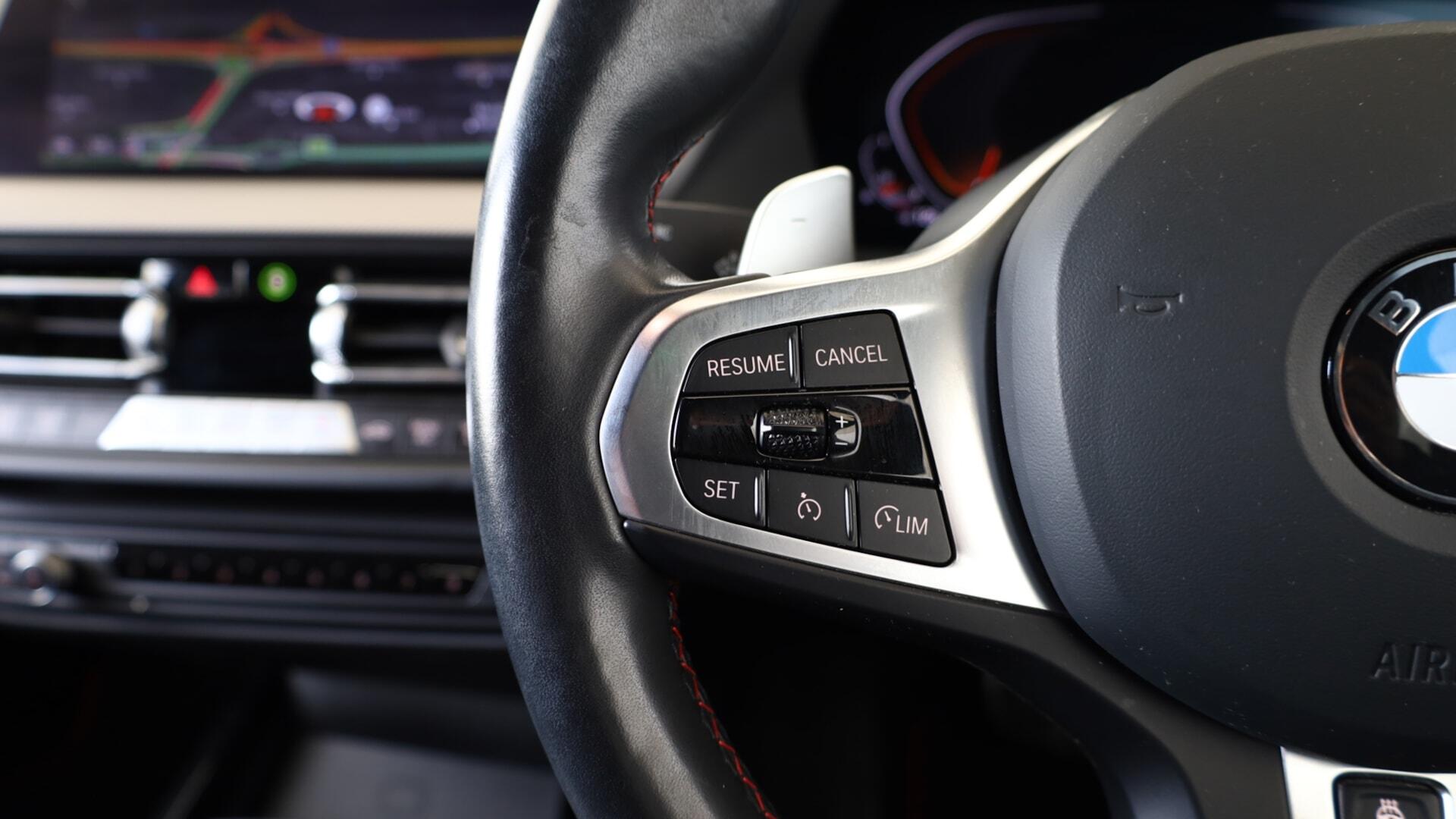 BMW 1 Series view 17